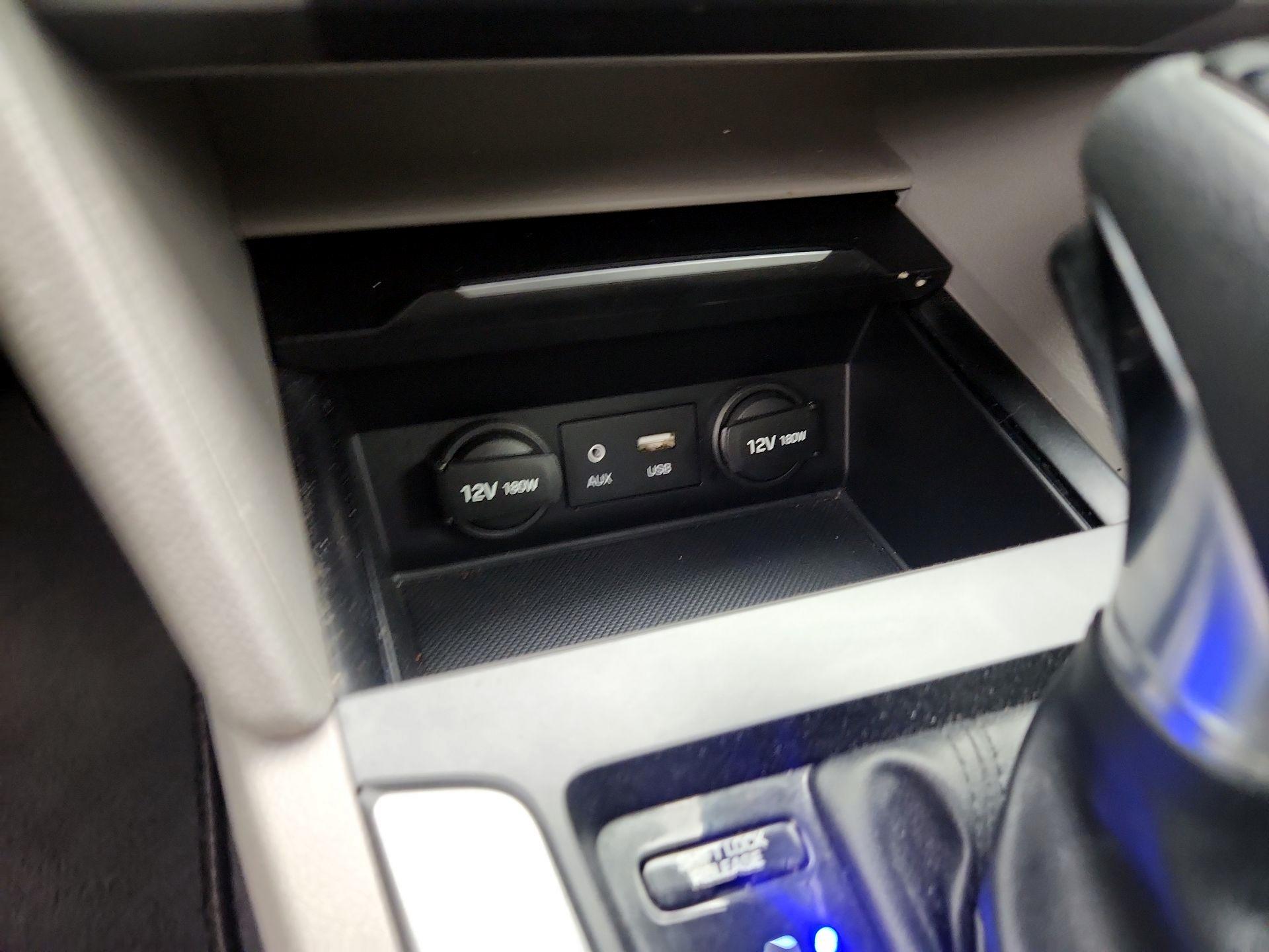 Thumbnail: 2017 Hyundai Elantra - 17