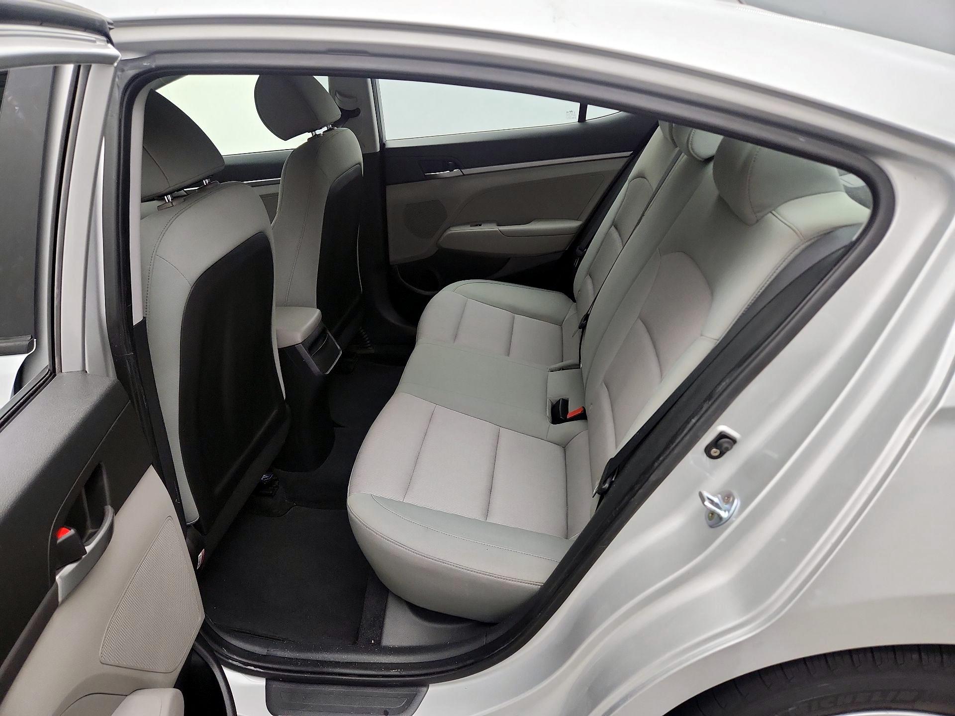 Thumbnail: 2017 Hyundai Elantra - 18