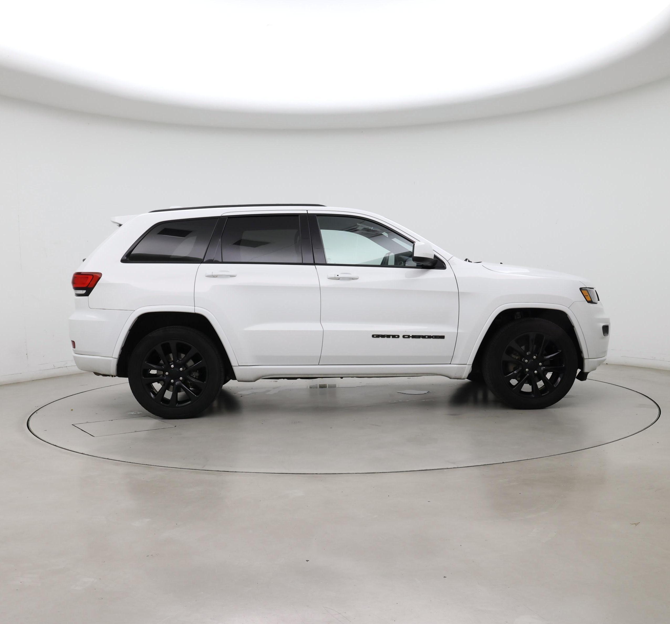 Thumbnail: 2019 Jeep Grand Cherokee - 7