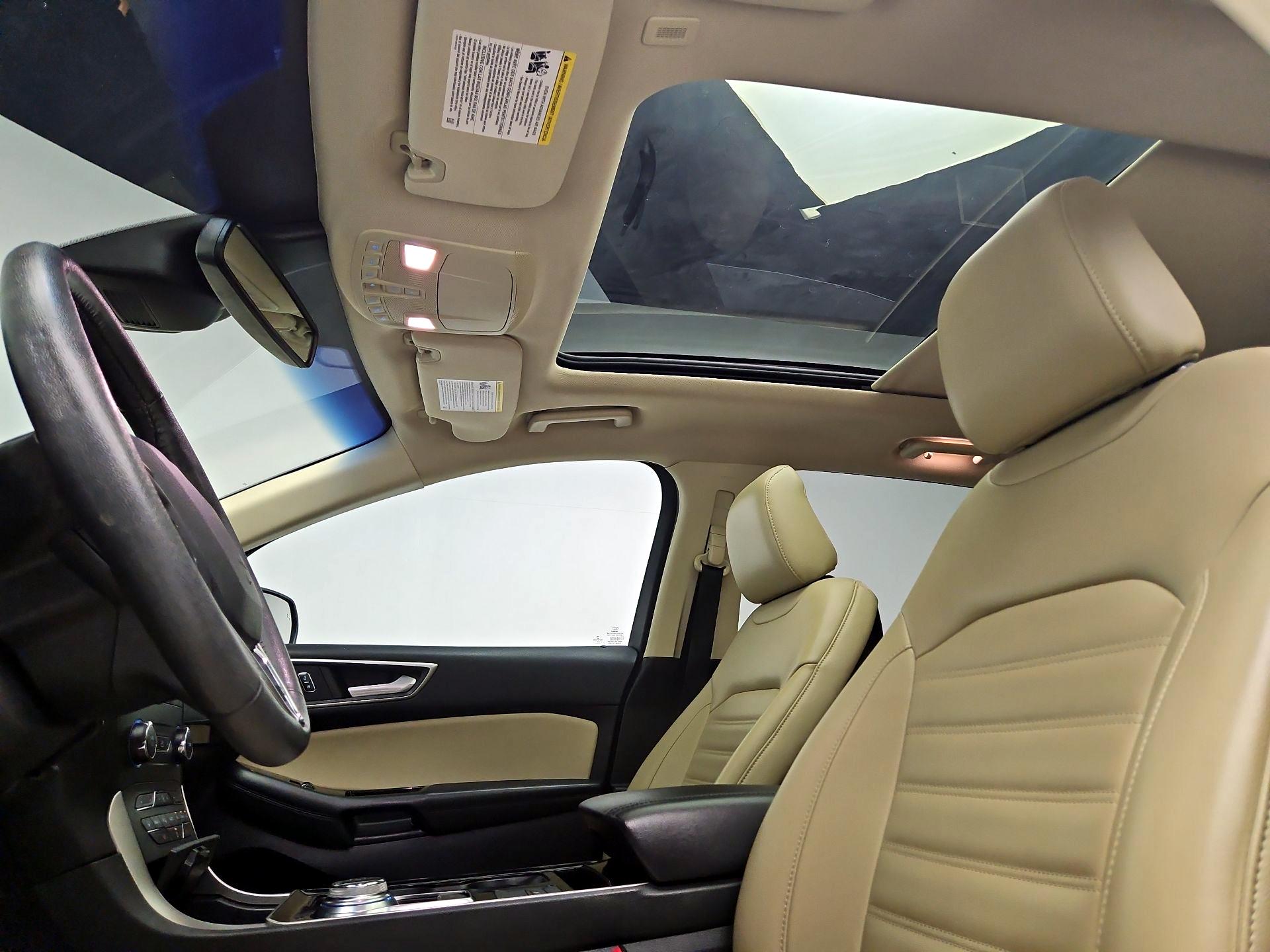 Thumbnail: 2020 Ford Edge - 19