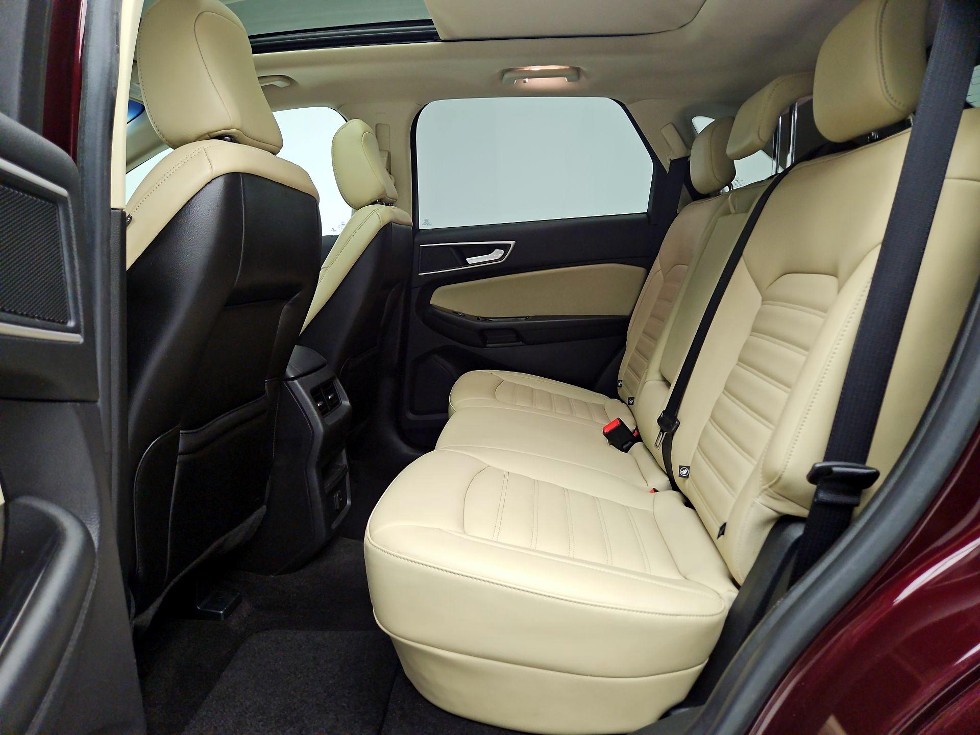 Thumbnail: 2020 Ford Edge - 20