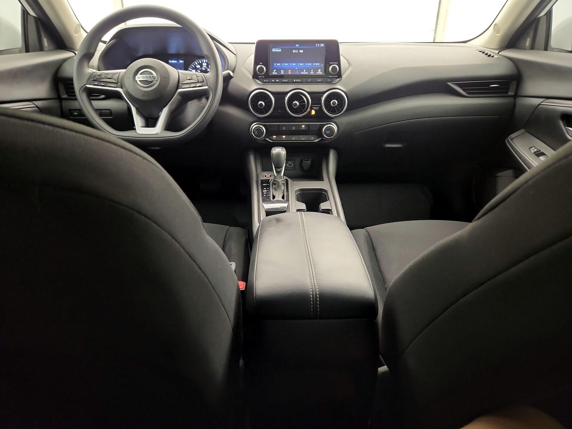 Thumbnail: 2022 Nissan Sentra - 9