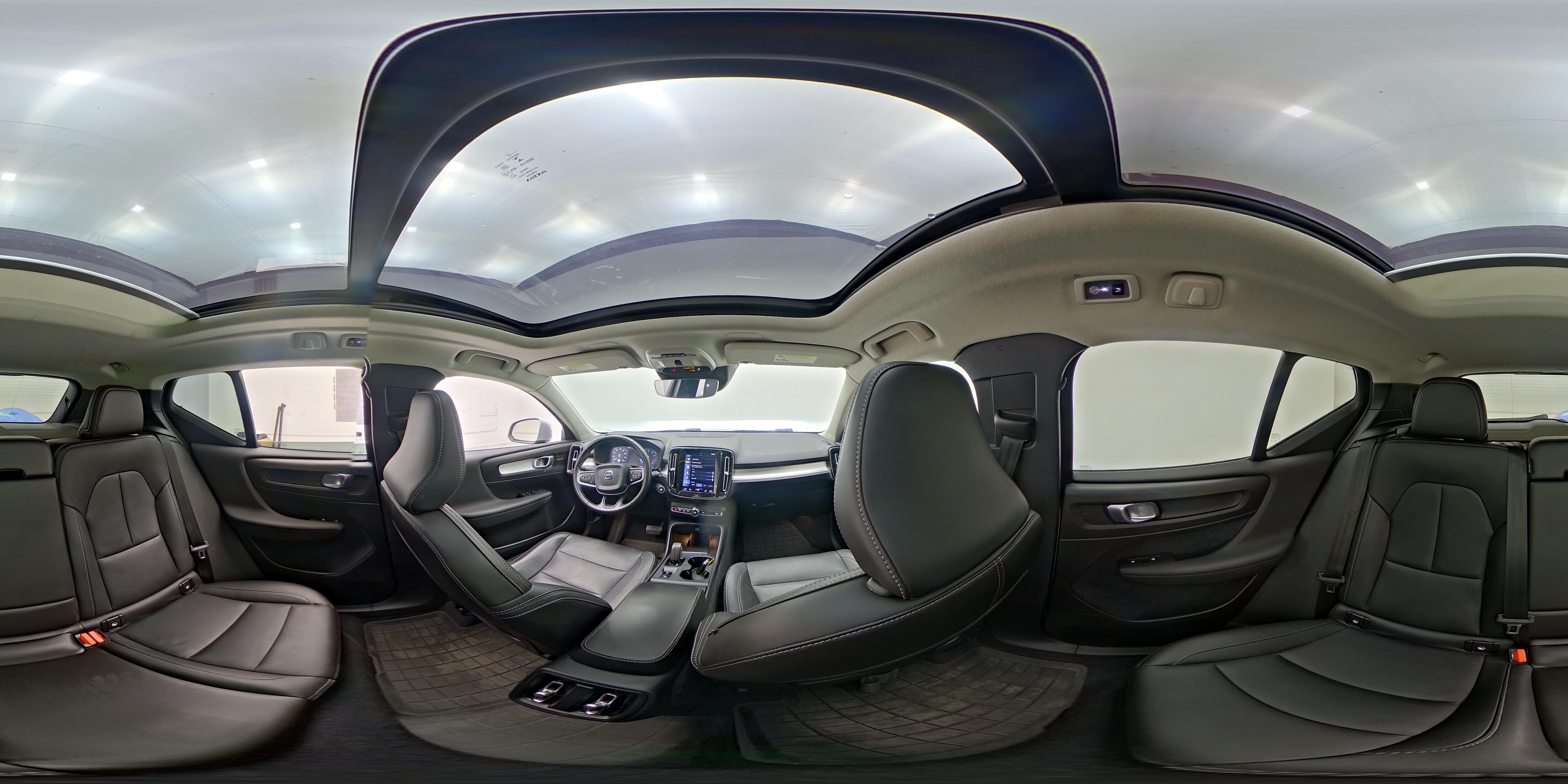 2020 Volvo XC40 Momentum - Photo 28