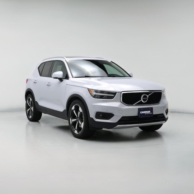 2020 Volvo XC40 T5 Momentum