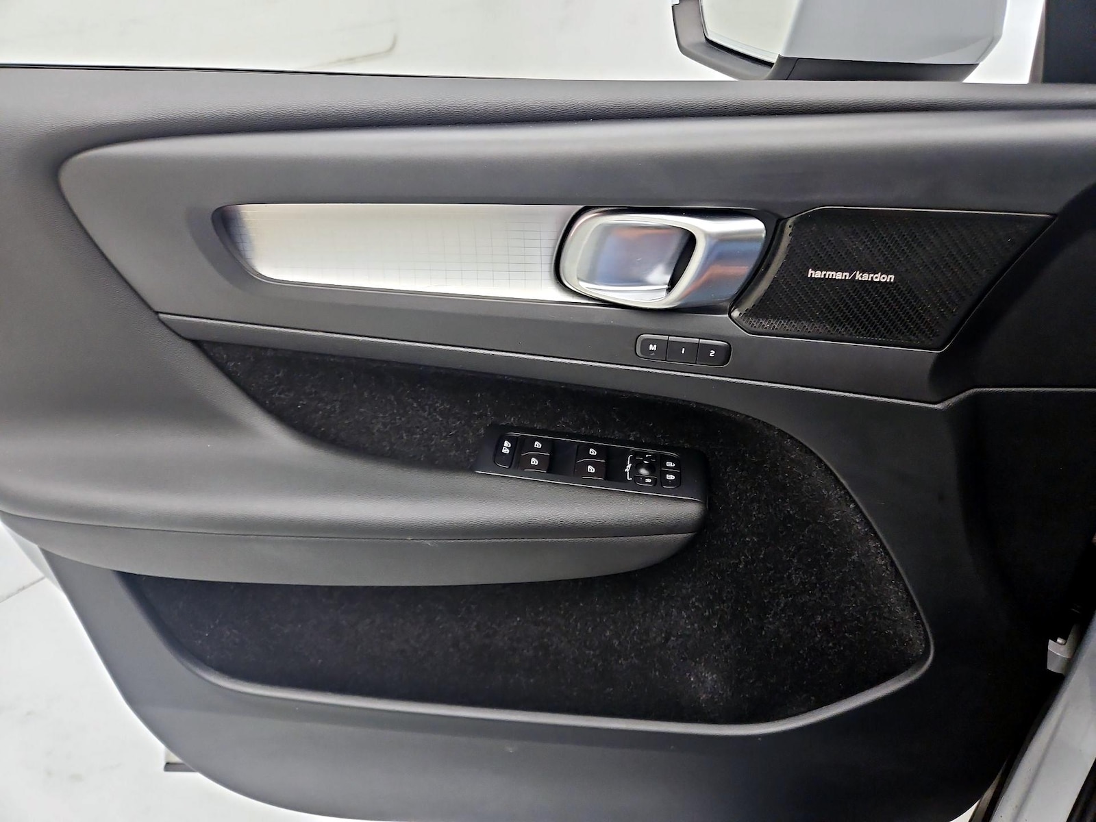 2020 Volvo XC40 Momentum - Photo 13