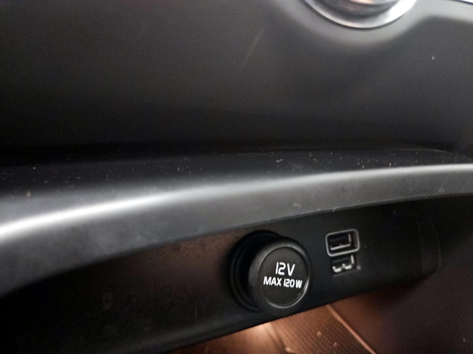 2020 Volvo XC40 Momentum - Photo 20