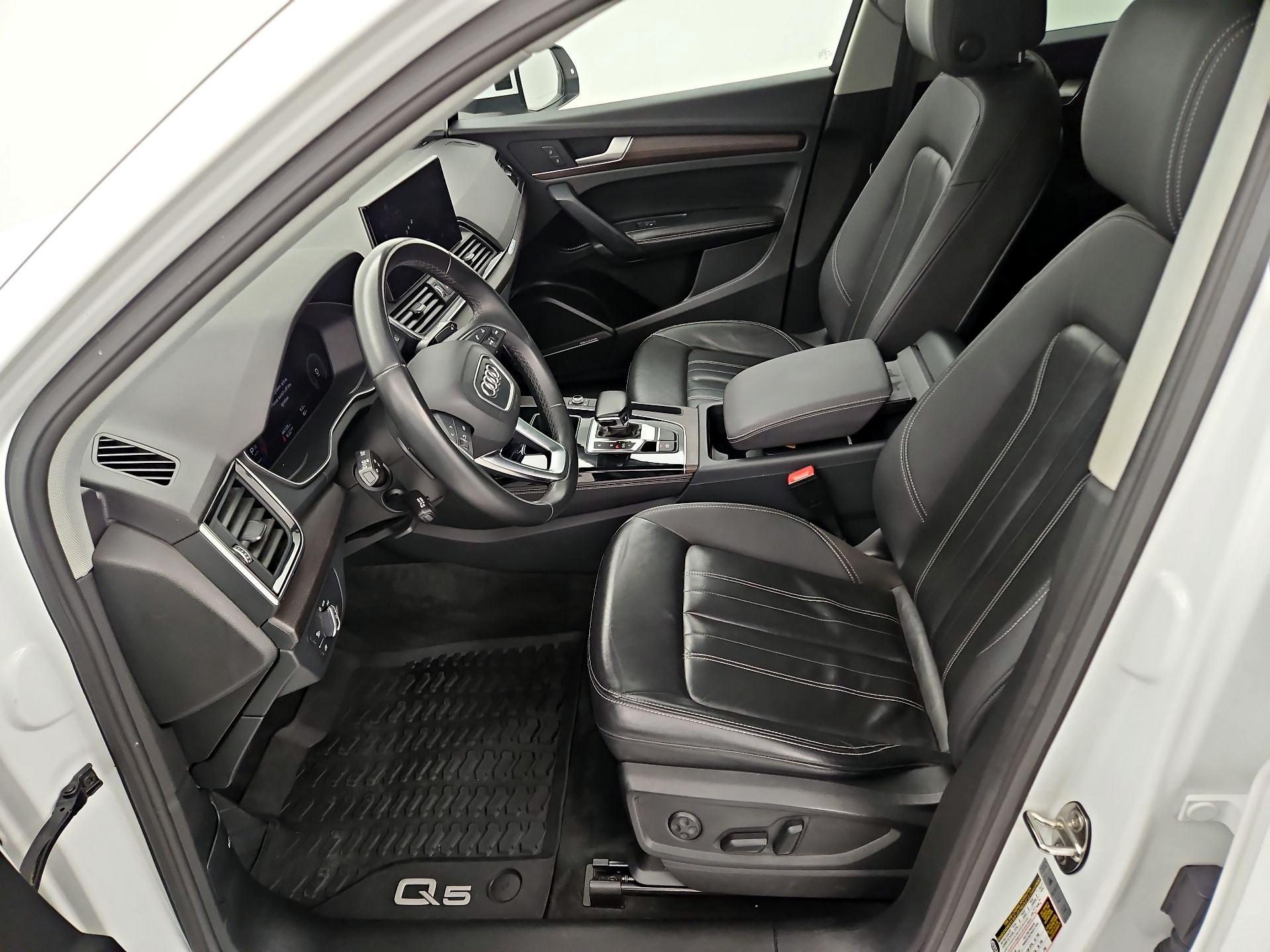 Thumbnail: 2022 Audi Q5 - 11