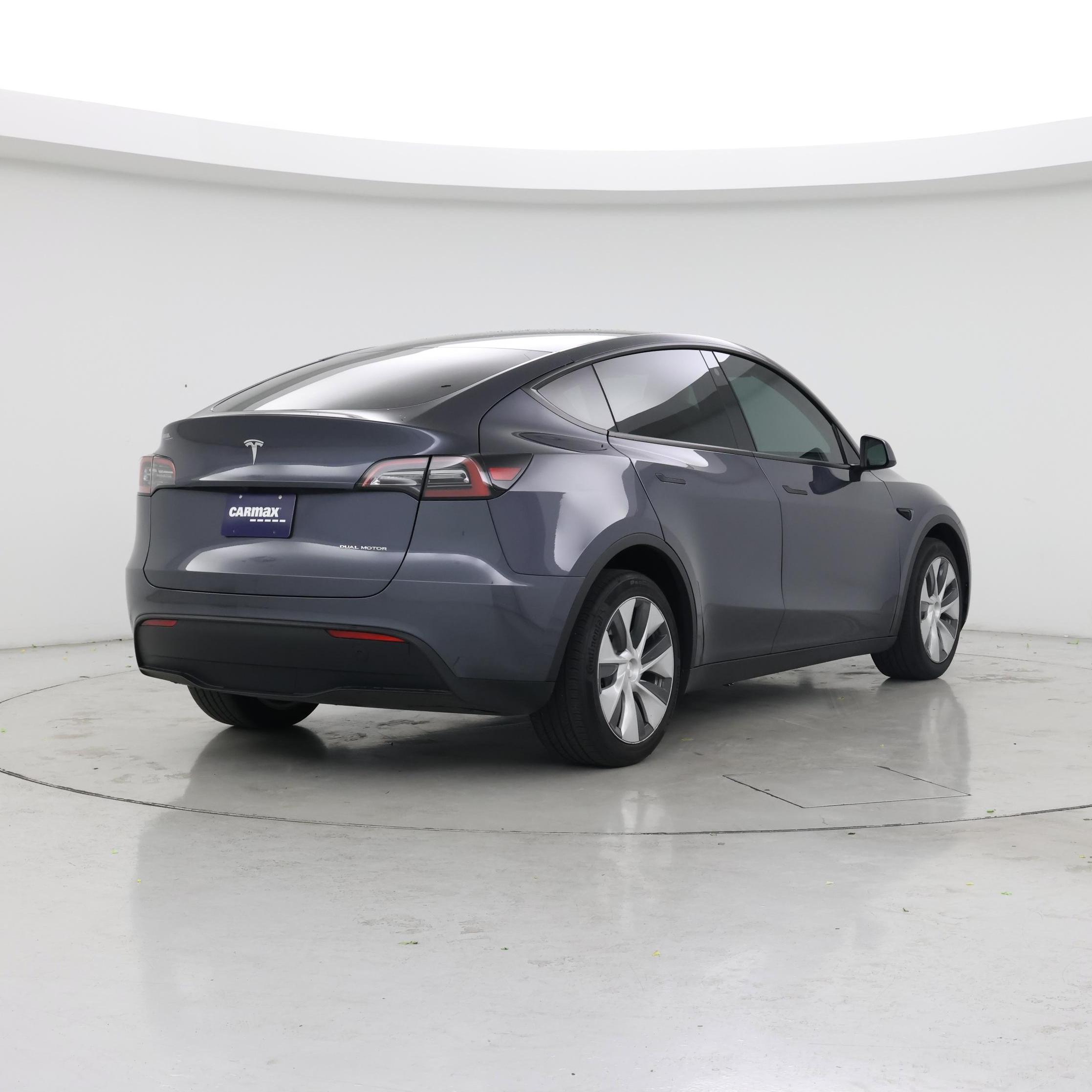 Thumbnail: 2023 Tesla Model Y - 8