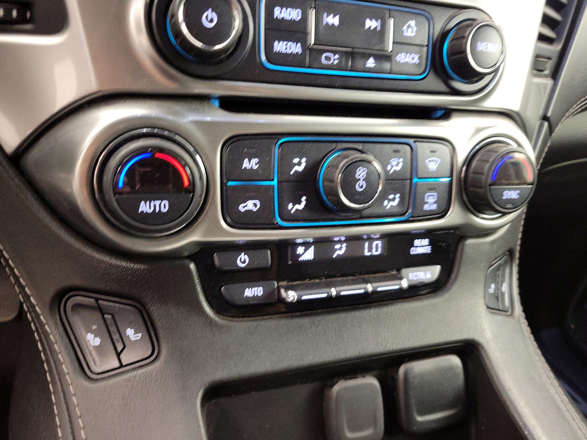 Thumbnail: 2019 Chevrolet Tahoe - 17
