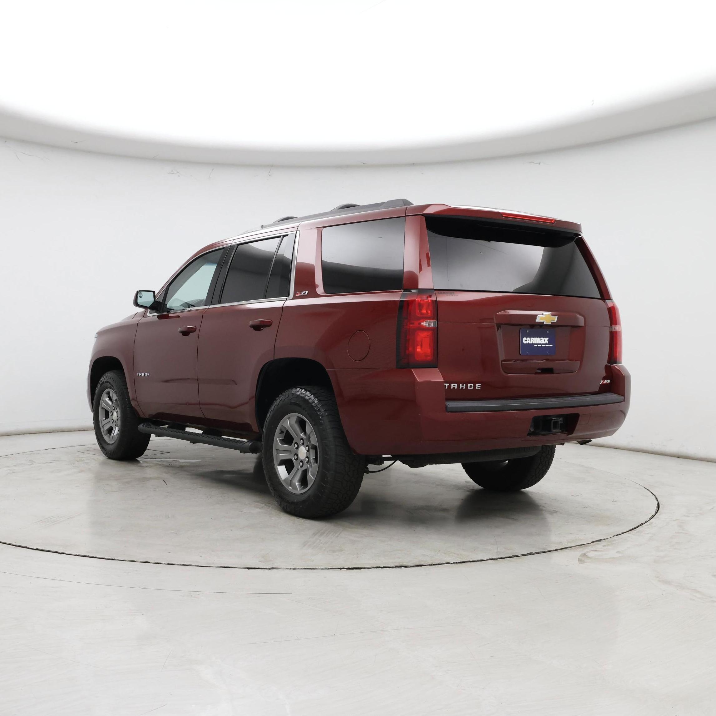 Thumbnail: 2019 Chevrolet Tahoe - 2