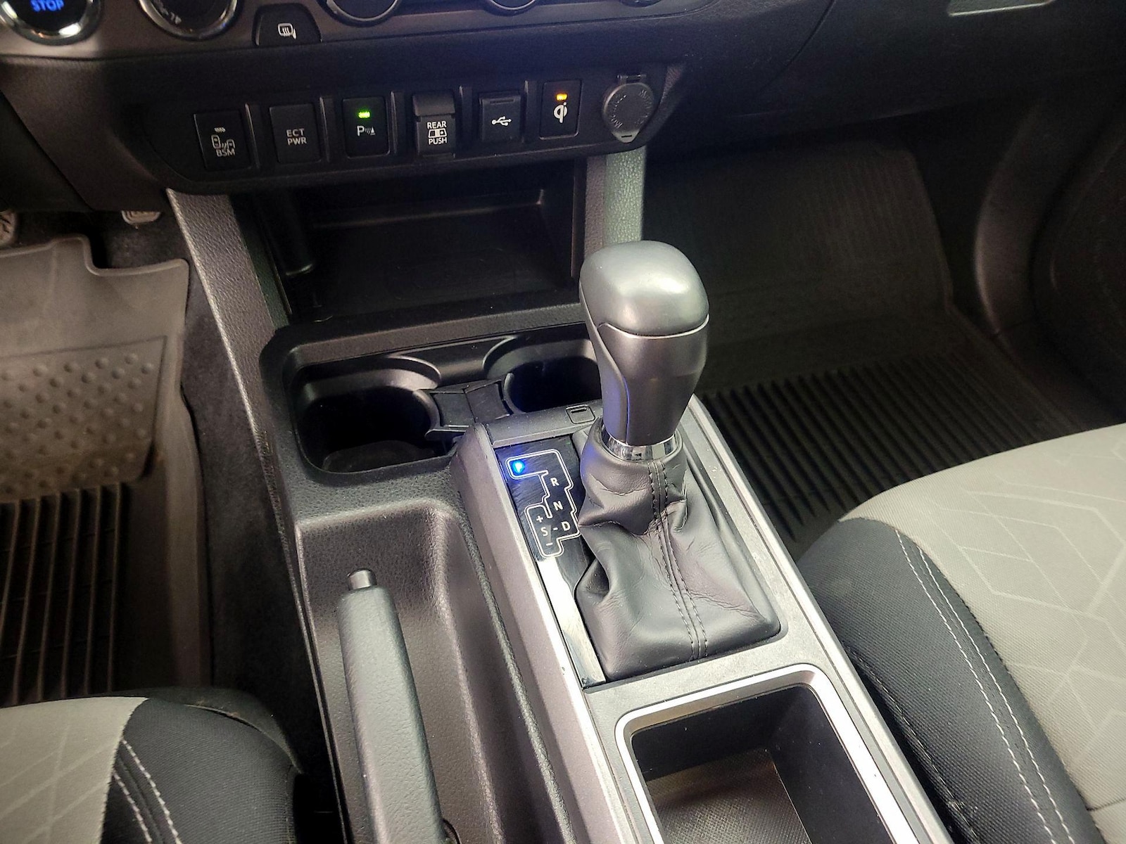 2023 Toyota Tacoma TRD Sport - Photo 18