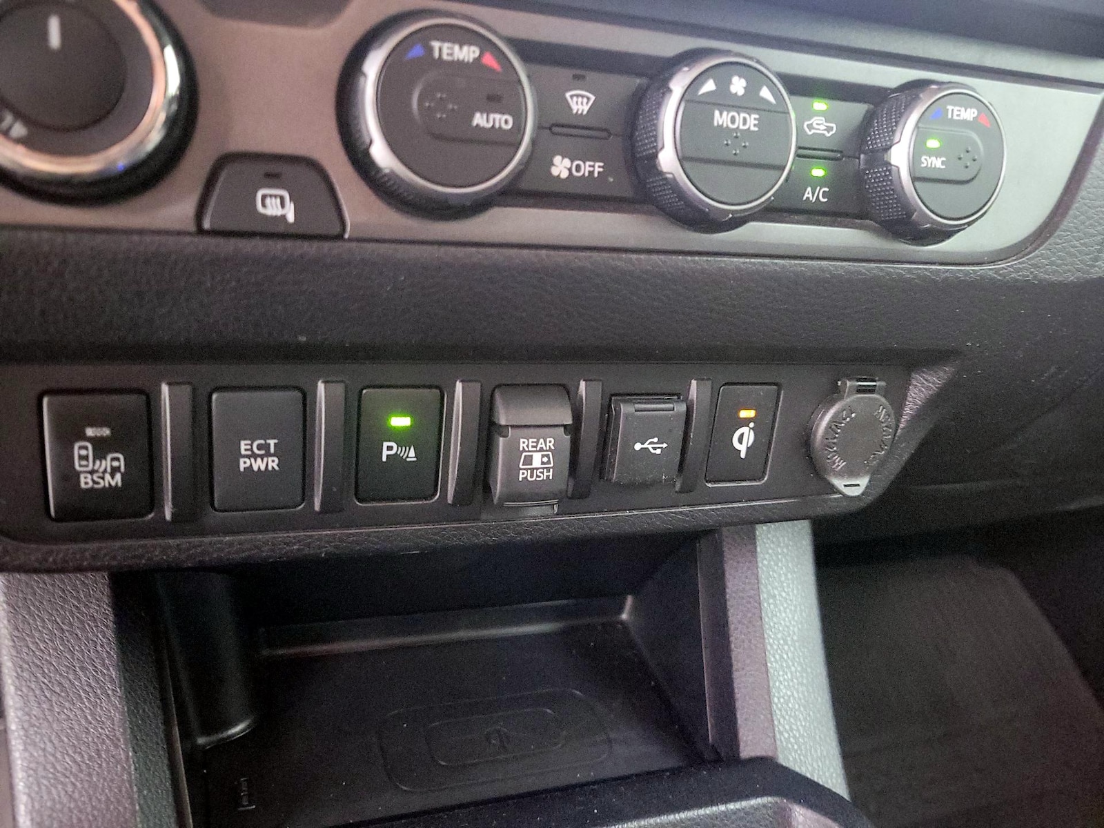 2023 Toyota Tacoma TRD Sport - Photo 19