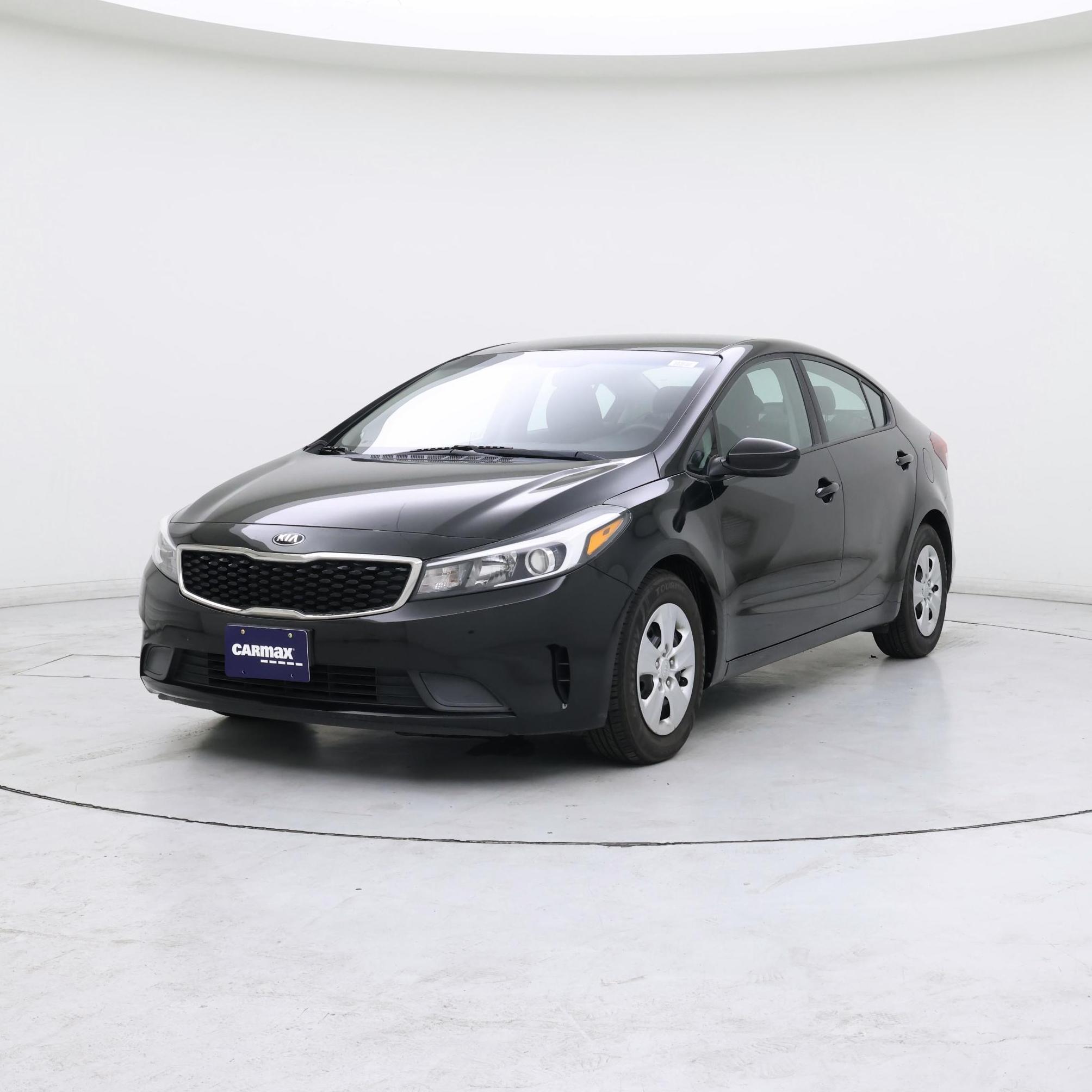 Thumbnail: 2017 Kia Forte - 4