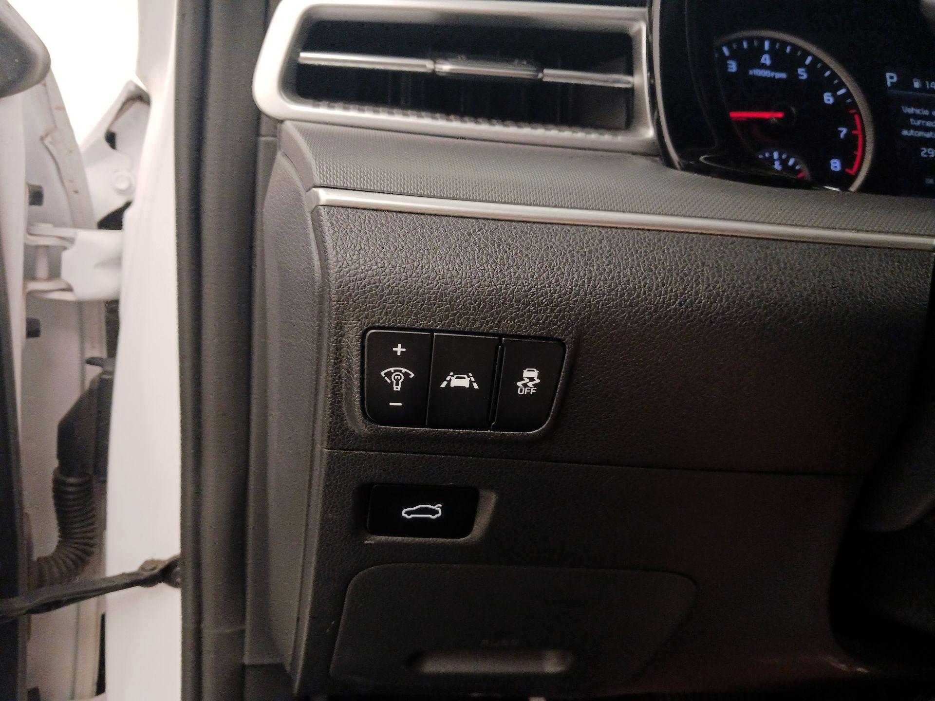 Thumbnail: 2021 Kia K5 - 13