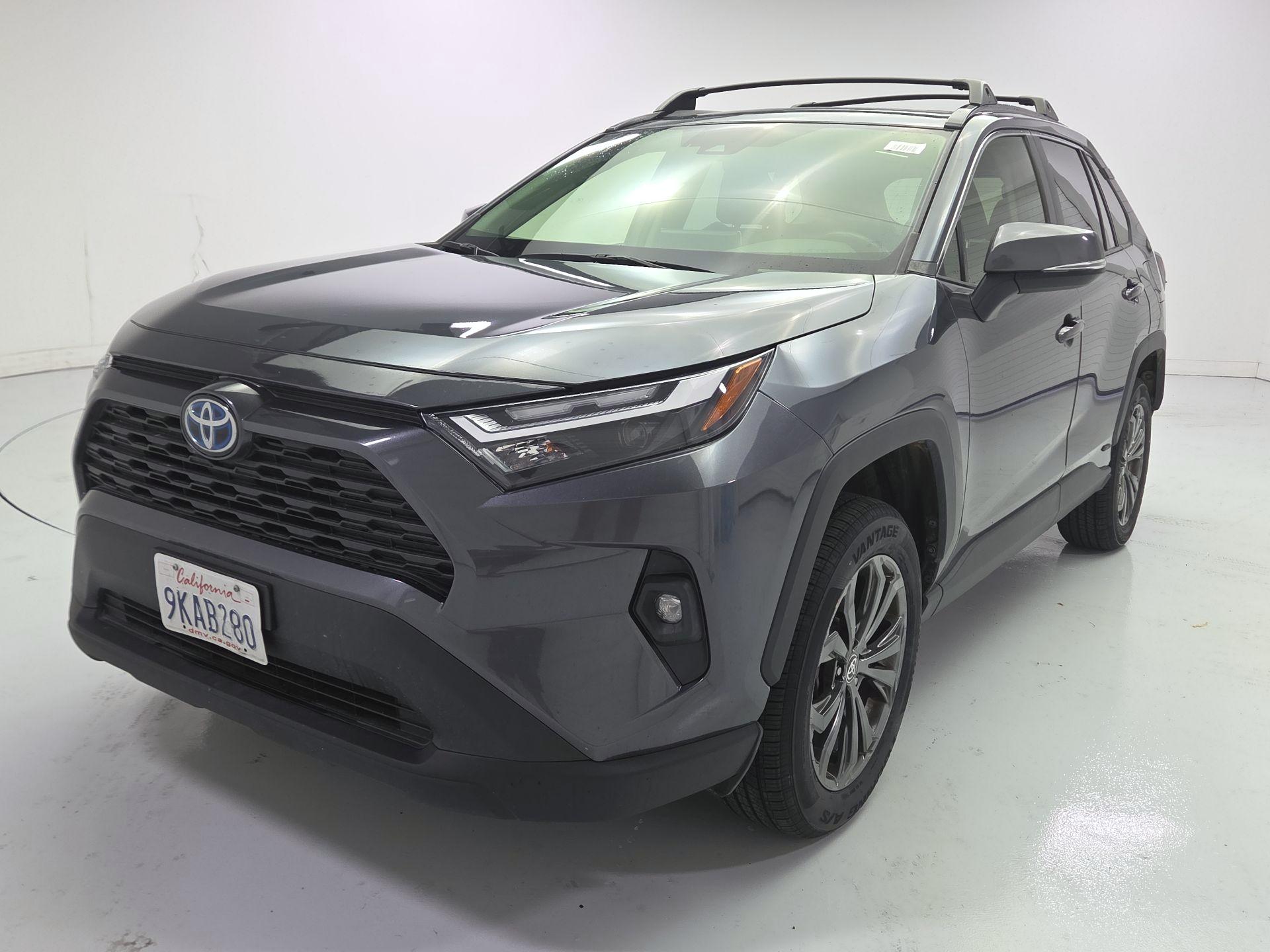 Thumbnail: 2024 Toyota RAV4 - 3