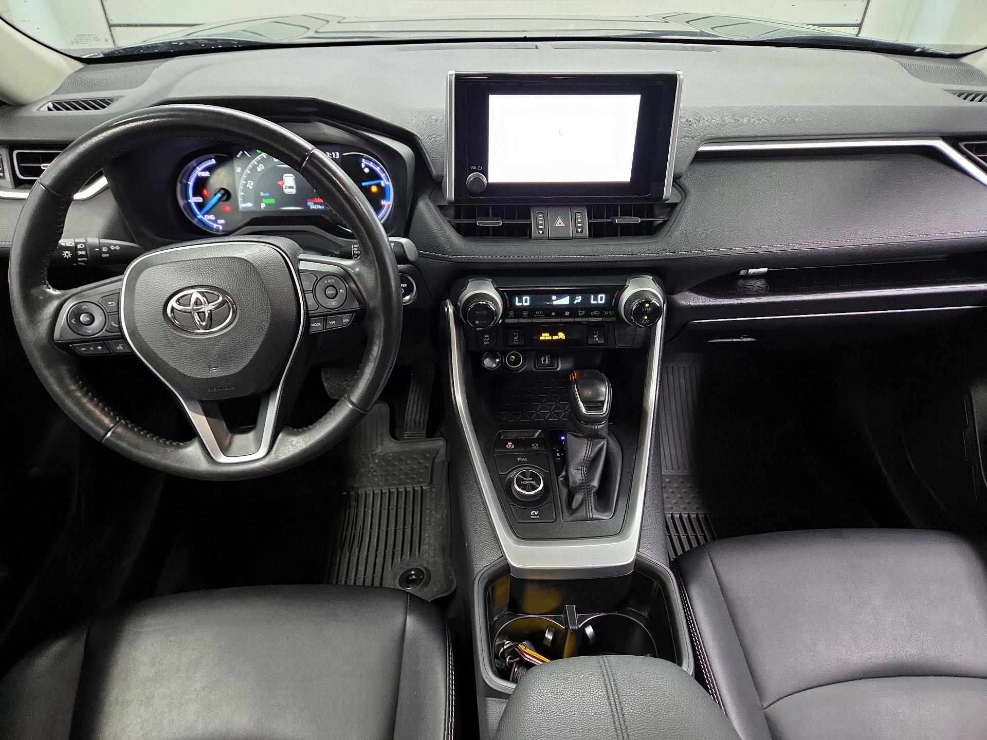 Thumbnail: 2024 Toyota RAV4 - 8