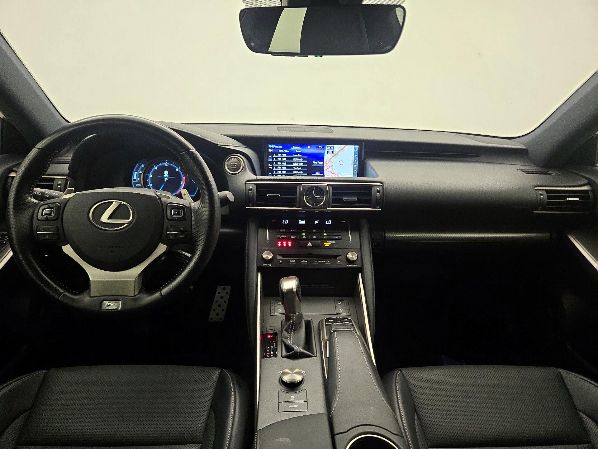 Thumbnail: 2017 Lexus IS - 9