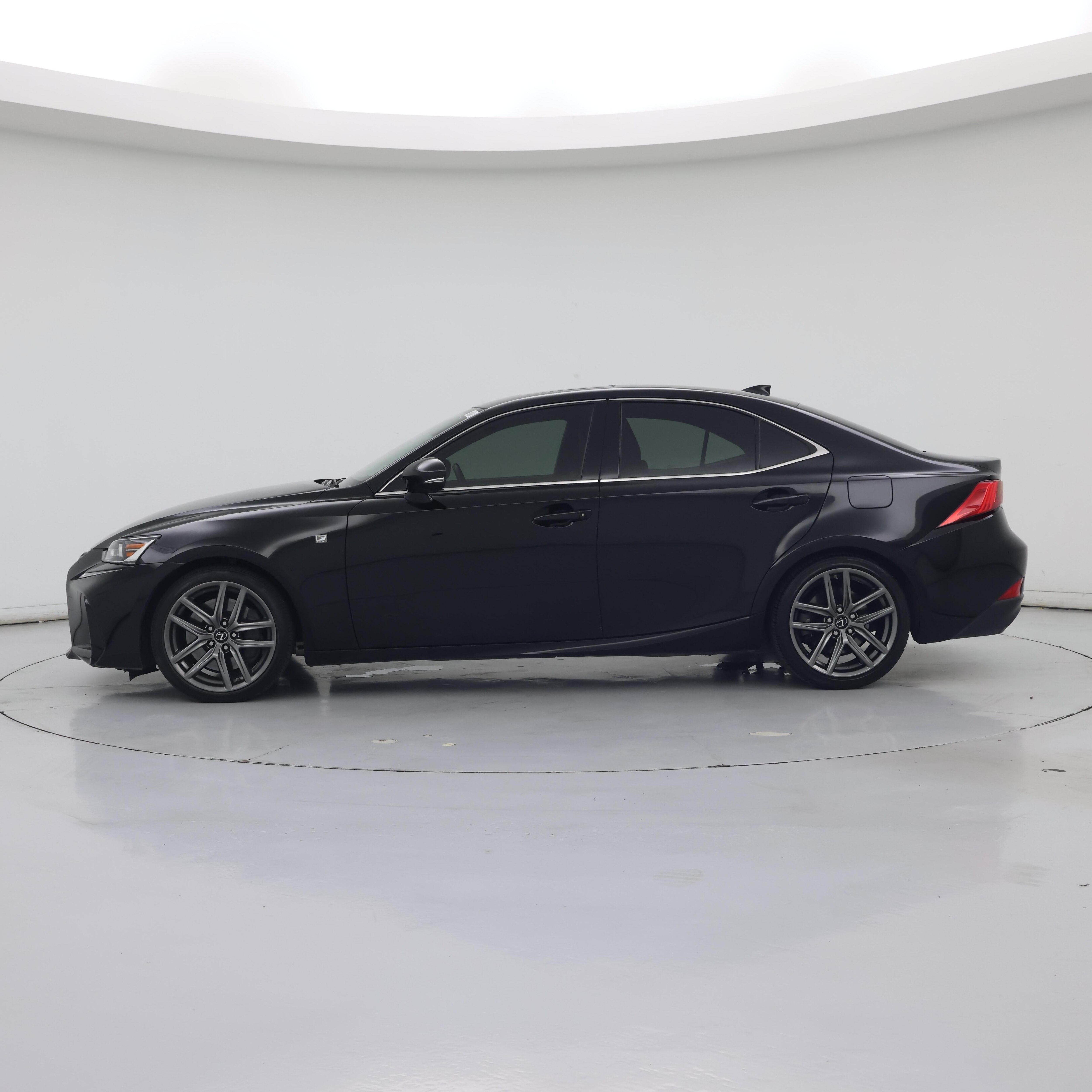 Thumbnail: 2017 Lexus IS - 3