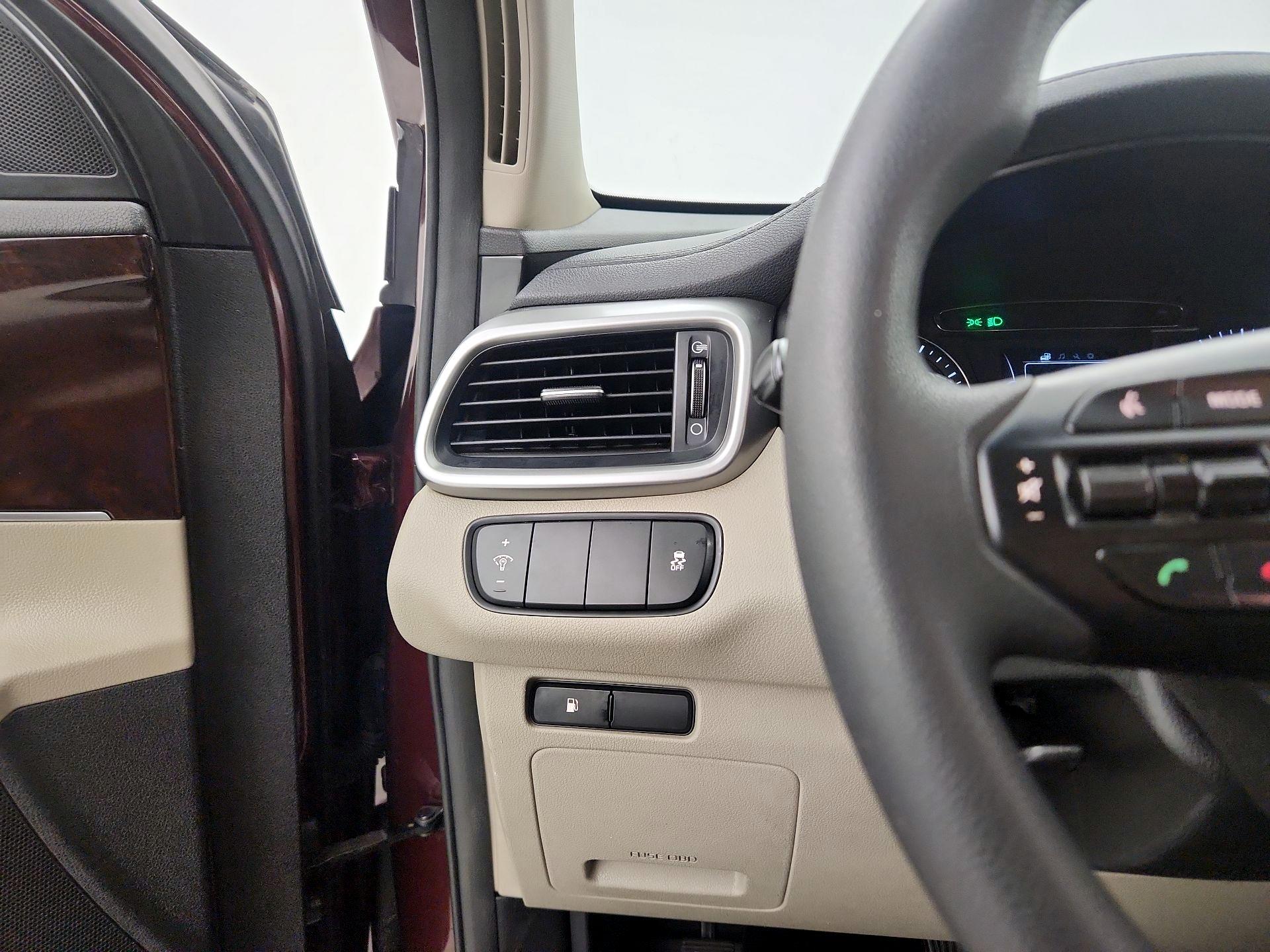 Thumbnail: 2017 Kia Sorento - 13