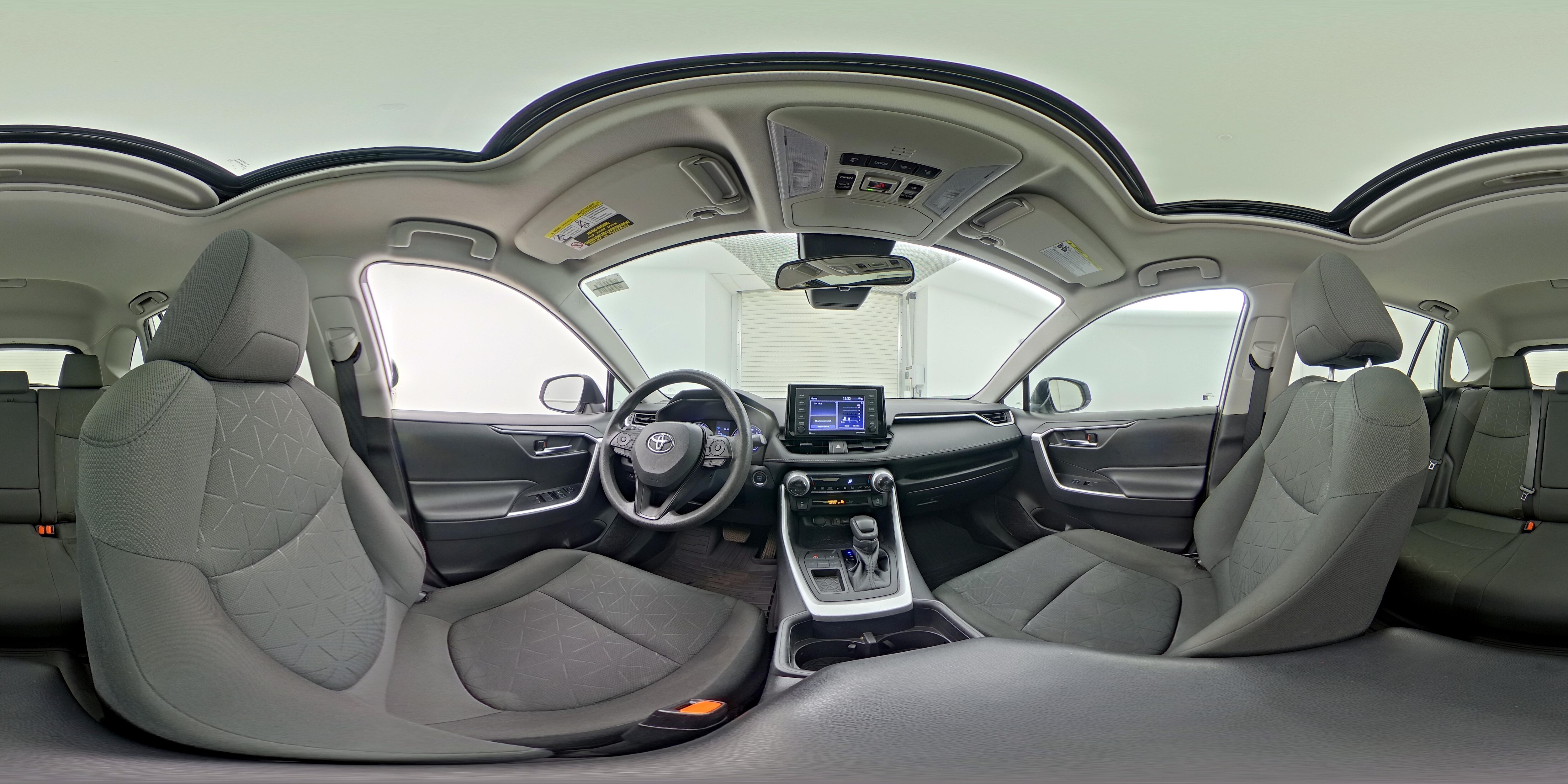 2022 Toyota RAV4 XLE - Photo 26