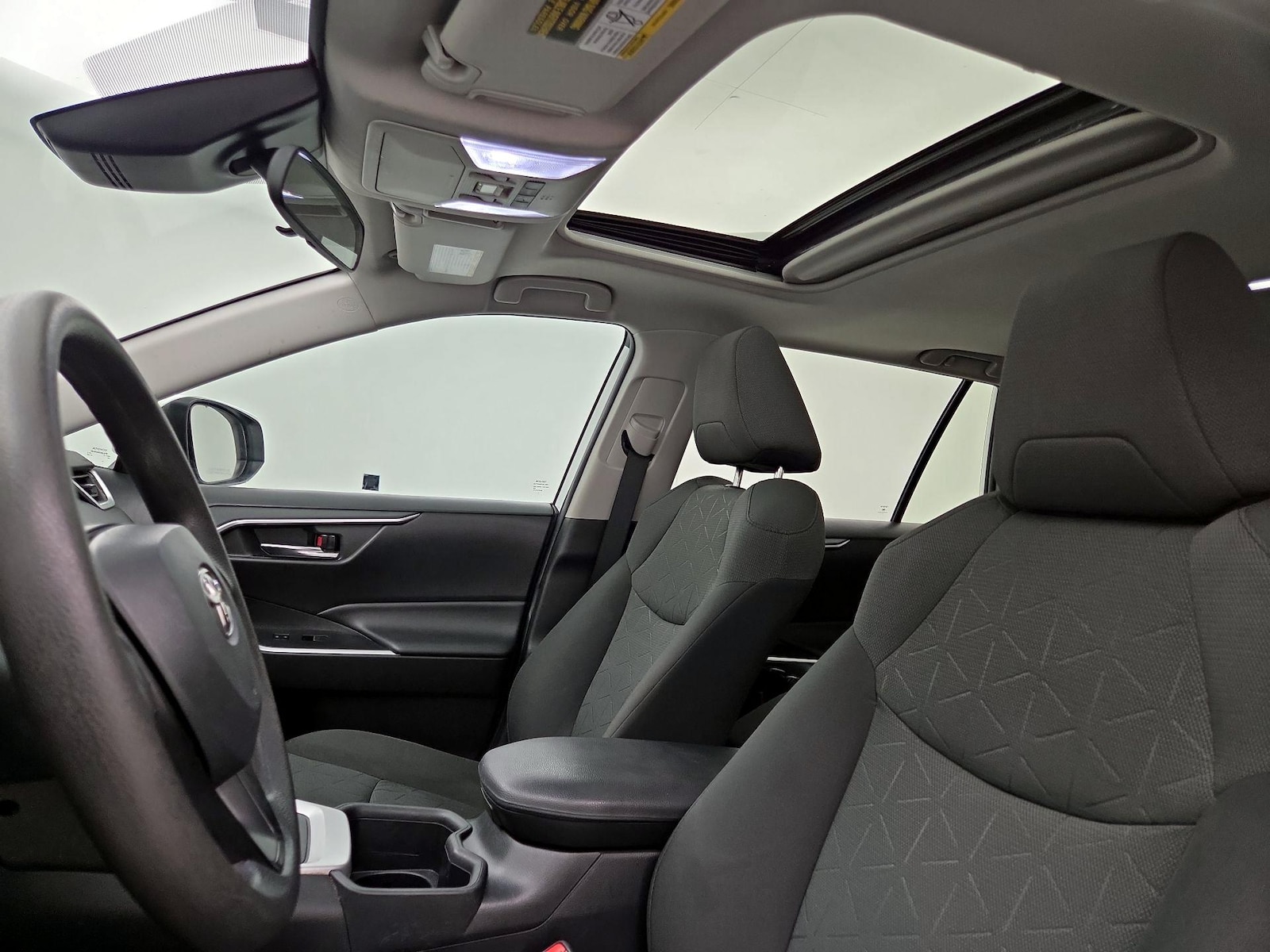 2022 Toyota RAV4 XLE - Photo 20