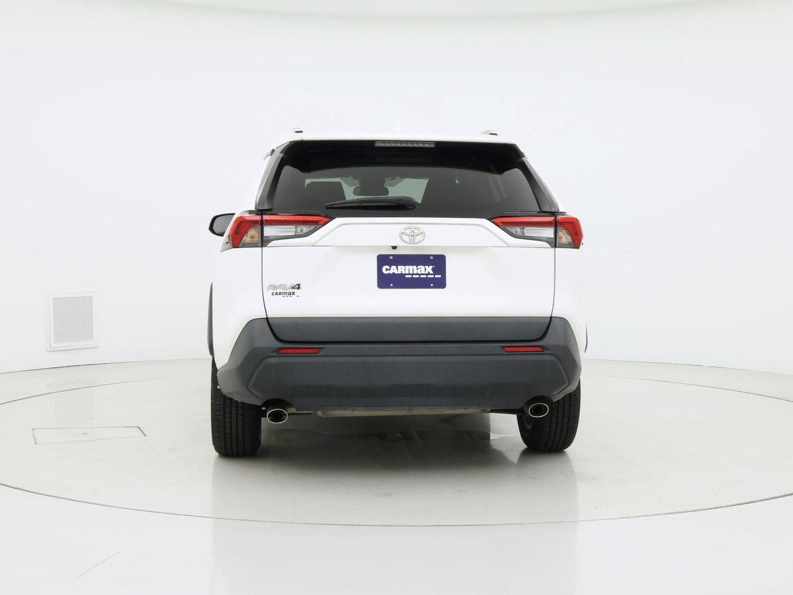 2022 Toyota RAV4 XLE - Photo 7