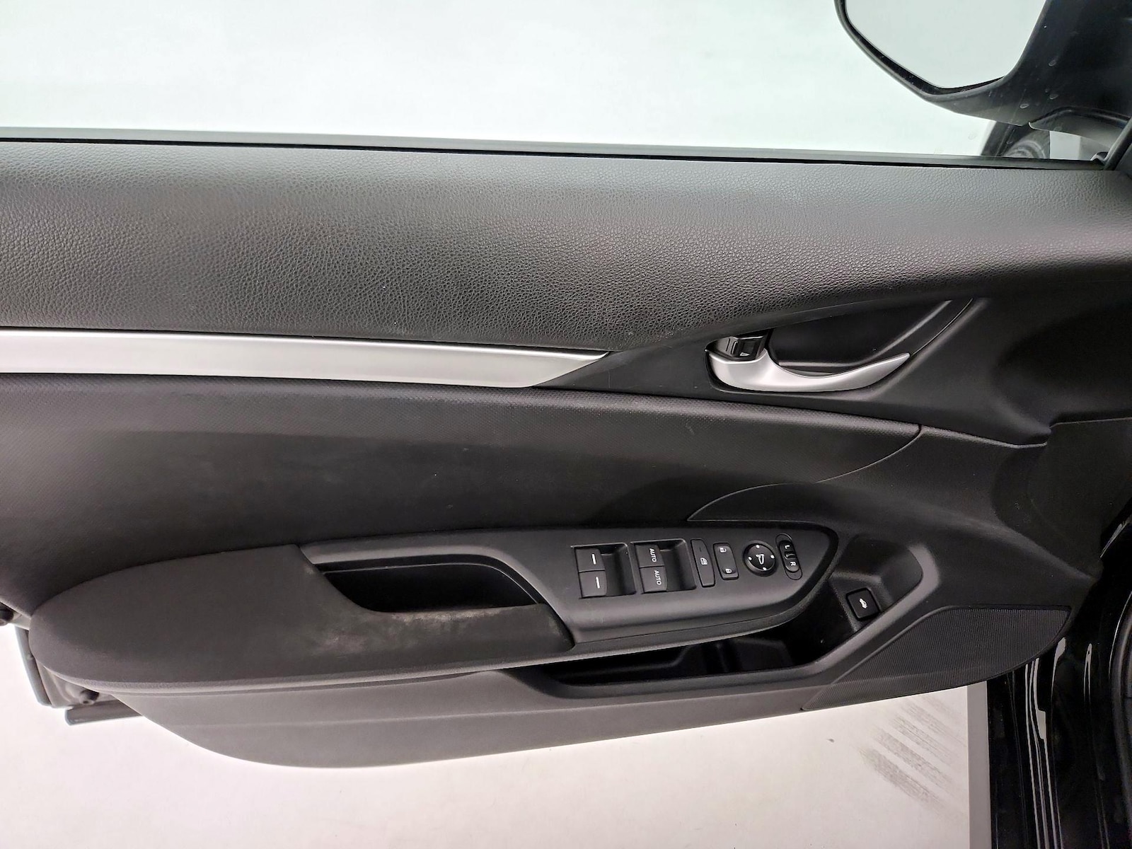 2017 Honda Civic LX - Photo 13