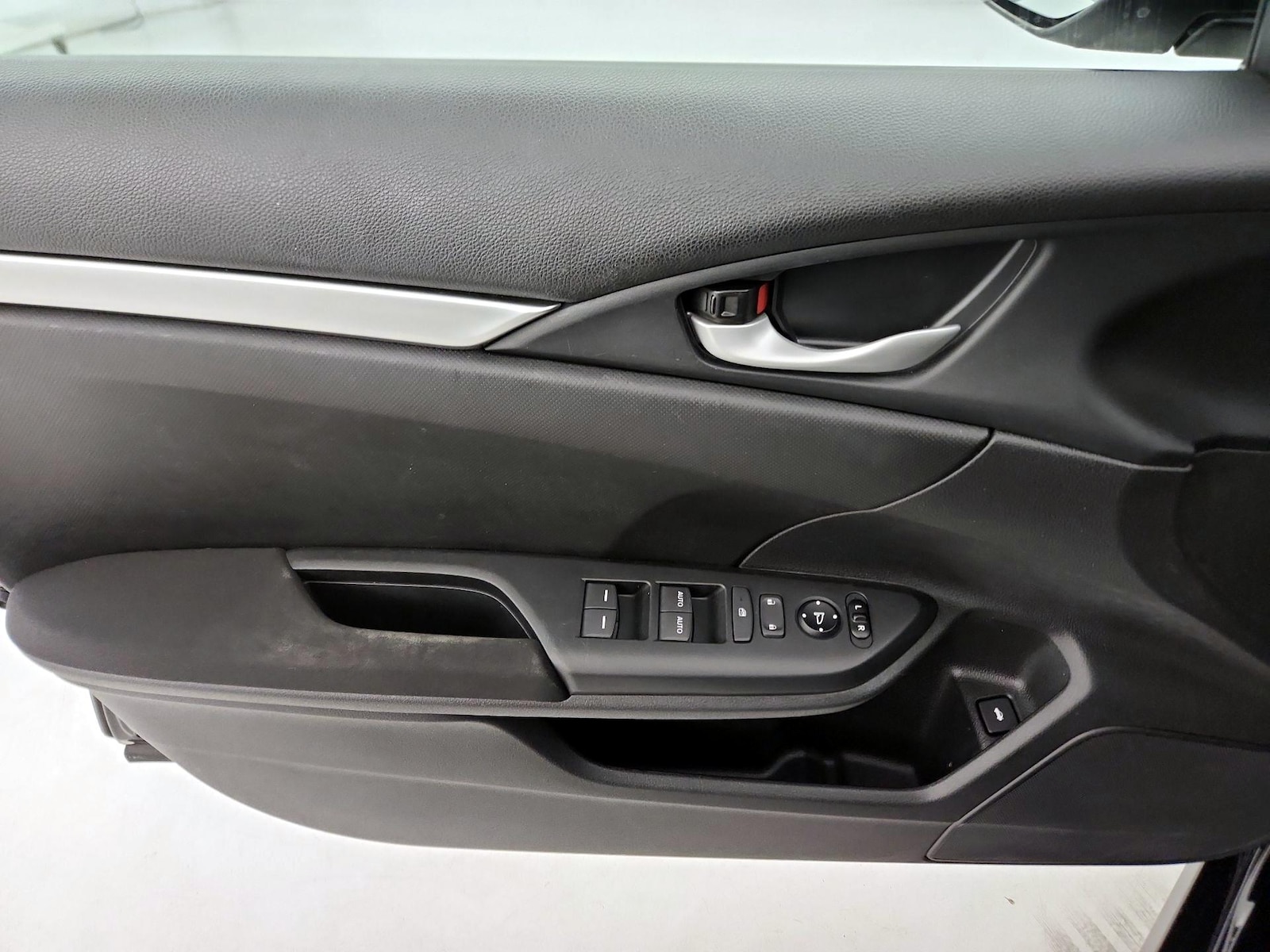 2017 Honda Civic LX - Photo 14