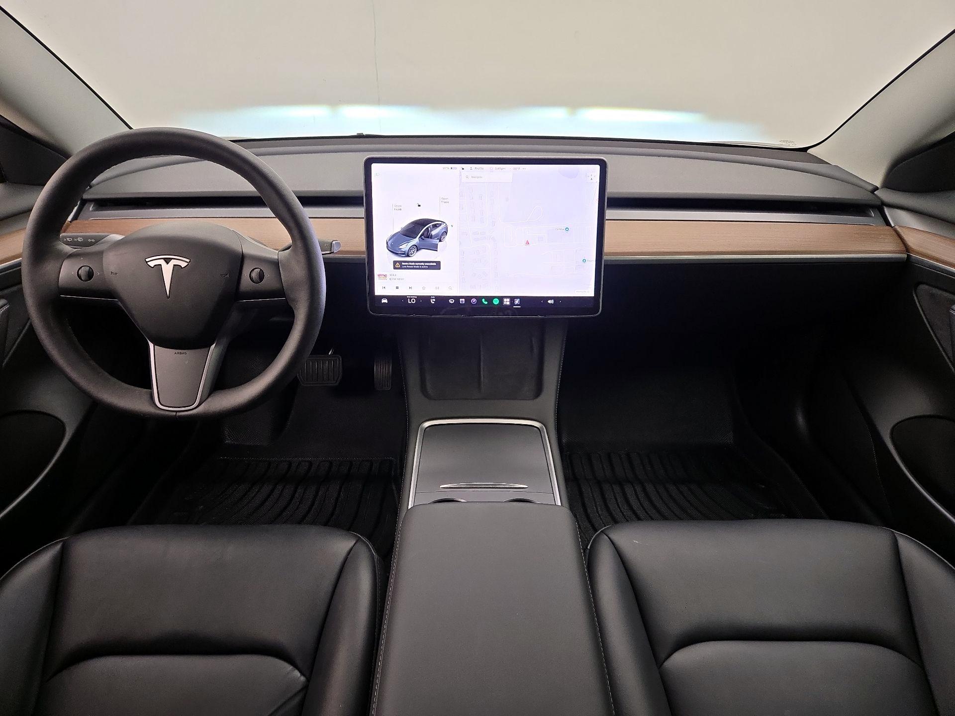 Thumbnail: 2023 Tesla Model 3 - 9