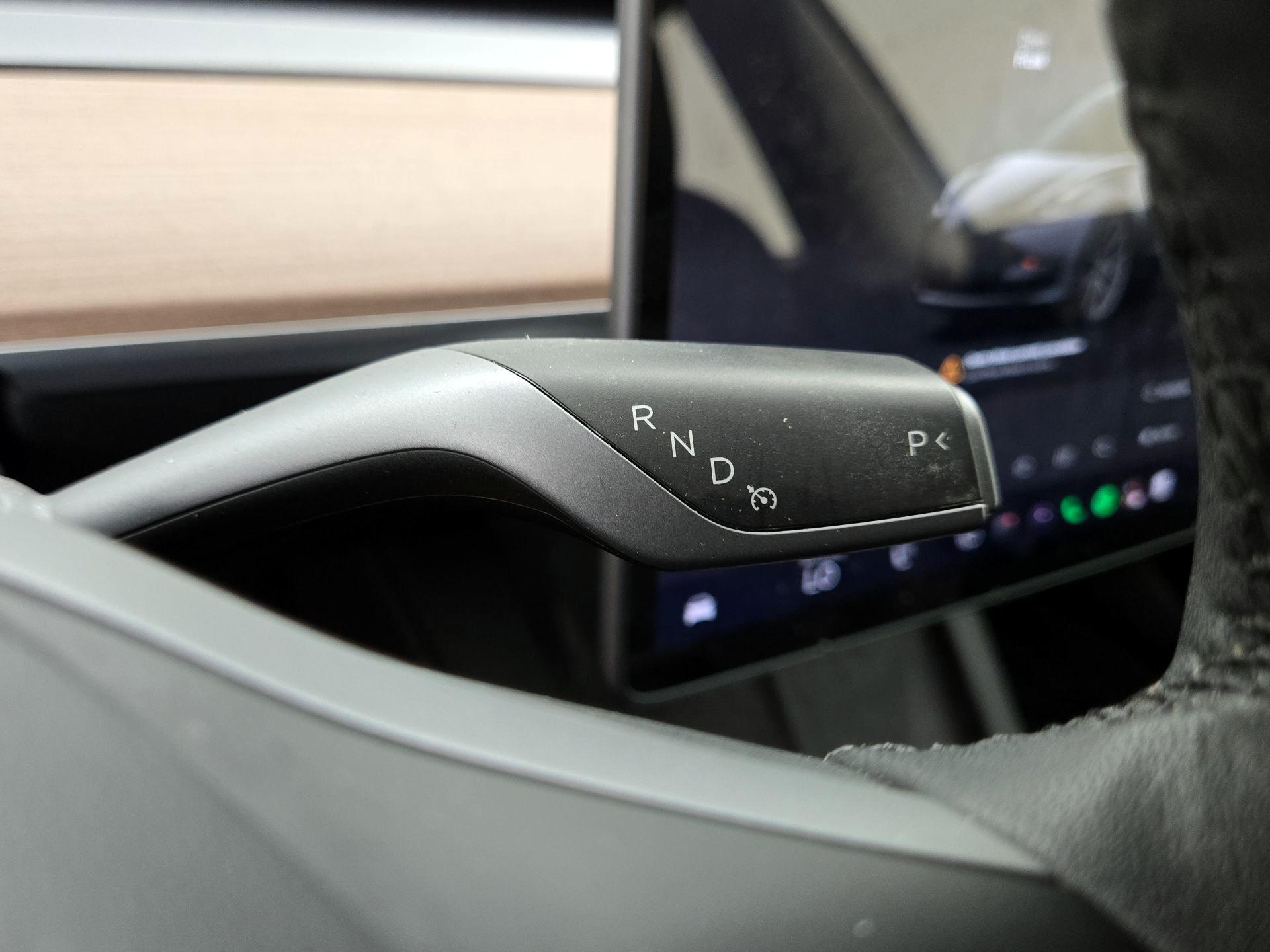 Thumbnail: 2023 Tesla Model 3 - 17