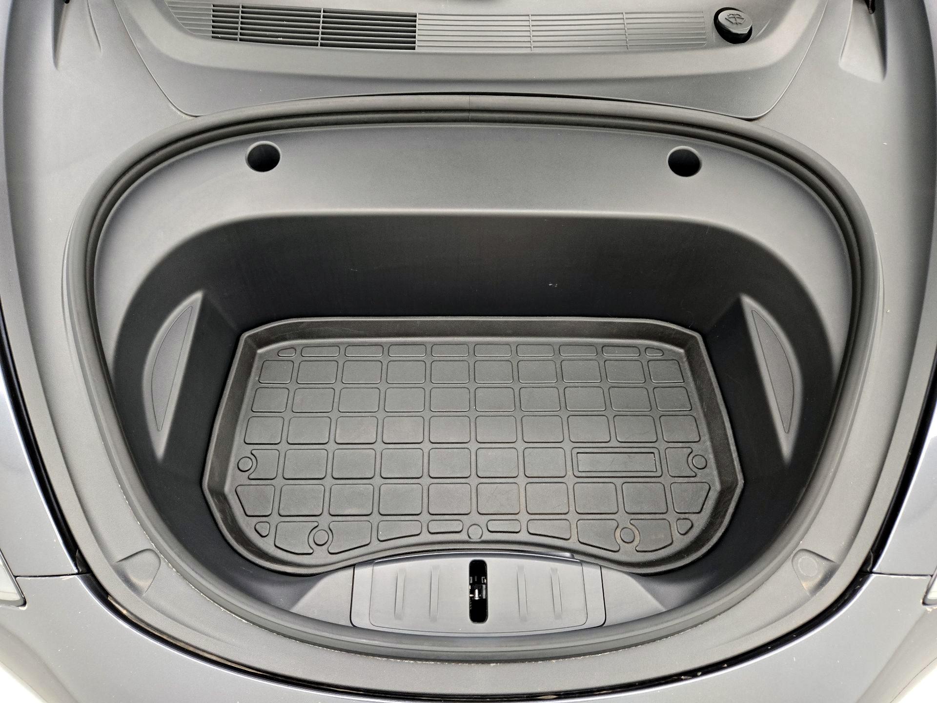 Thumbnail: 2023 Tesla Model 3 - 20
