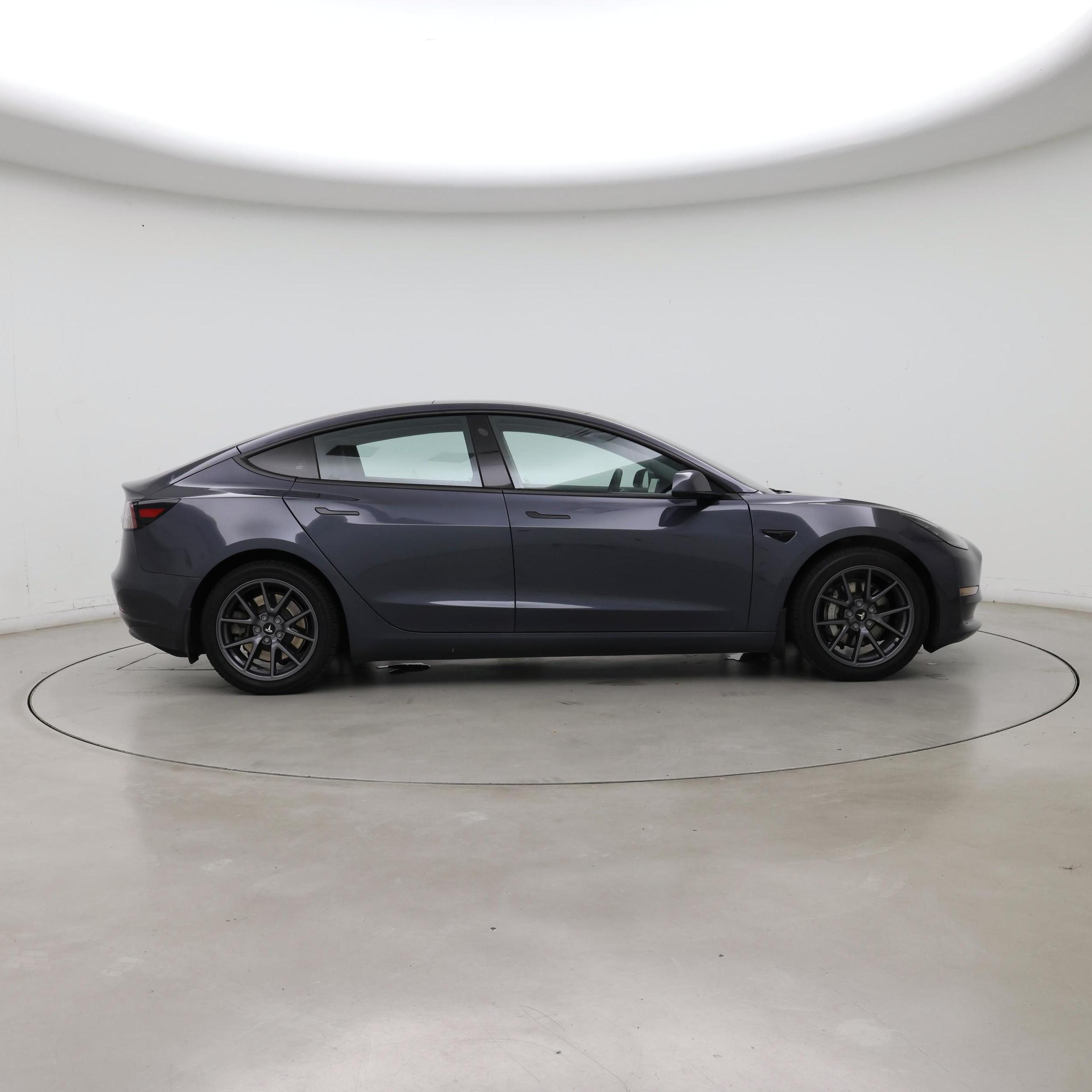 Thumbnail: 2023 Tesla Model 3 - 7