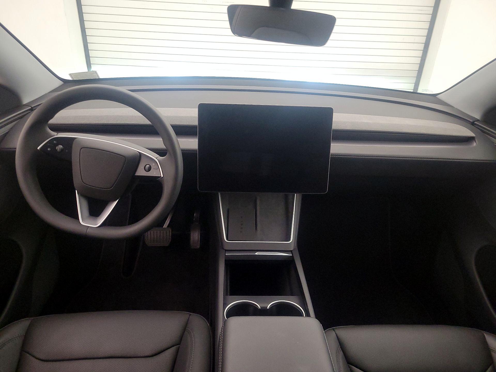 Thumbnail: 2026 Tesla Model Y - 9