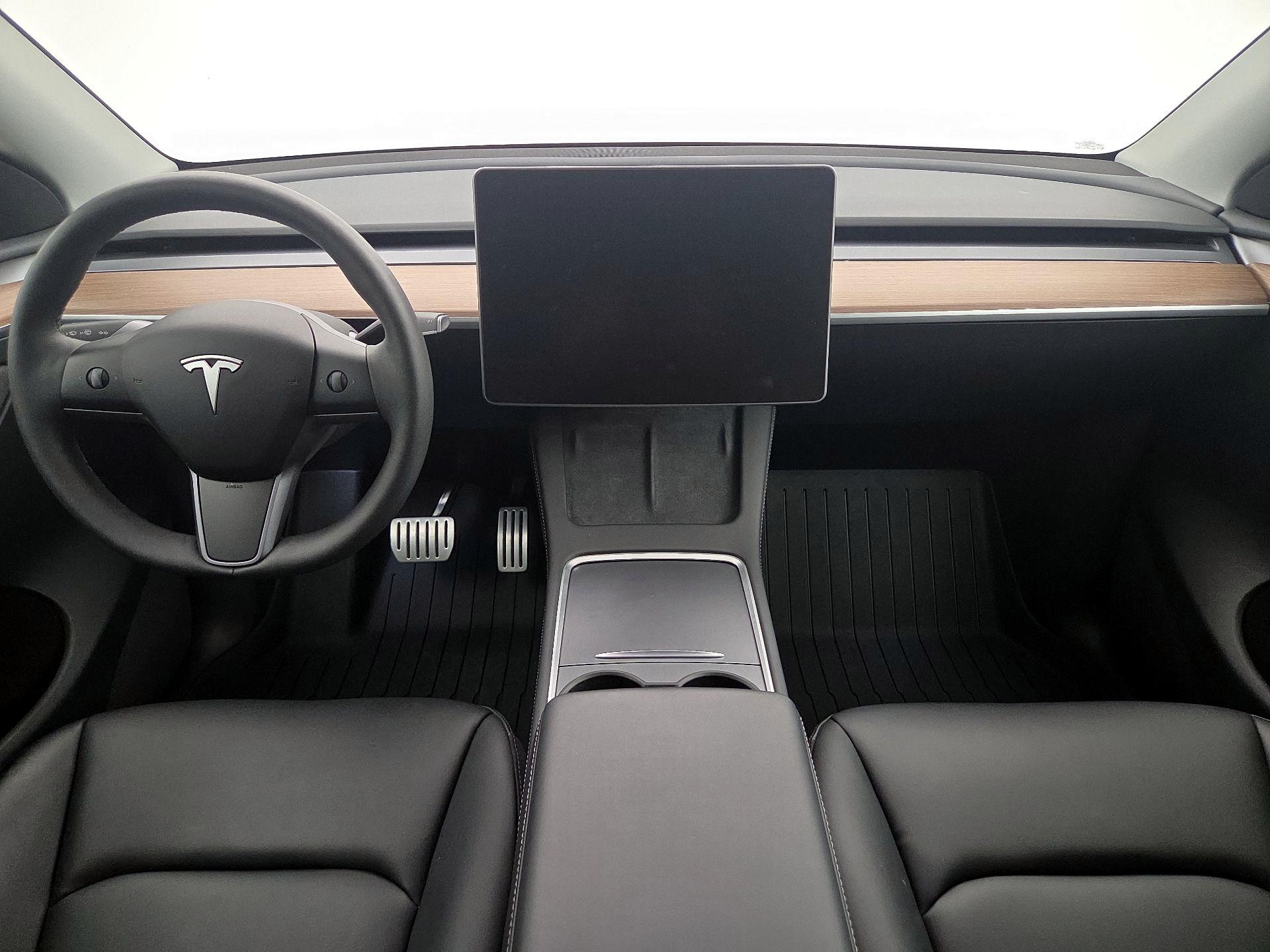Thumbnail: 2023 Tesla Model Y - 9