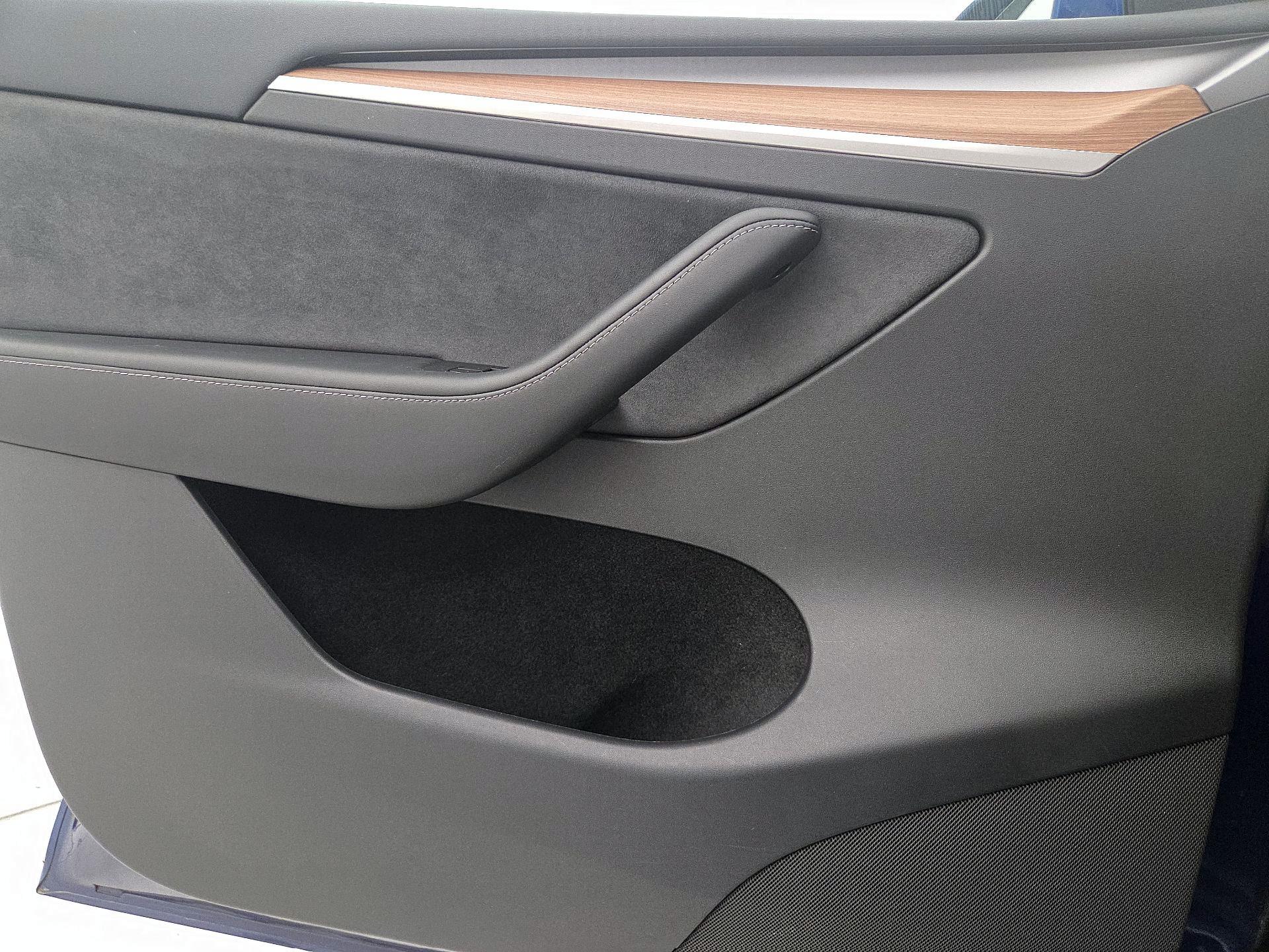 Thumbnail: 2023 Tesla Model Y - 12