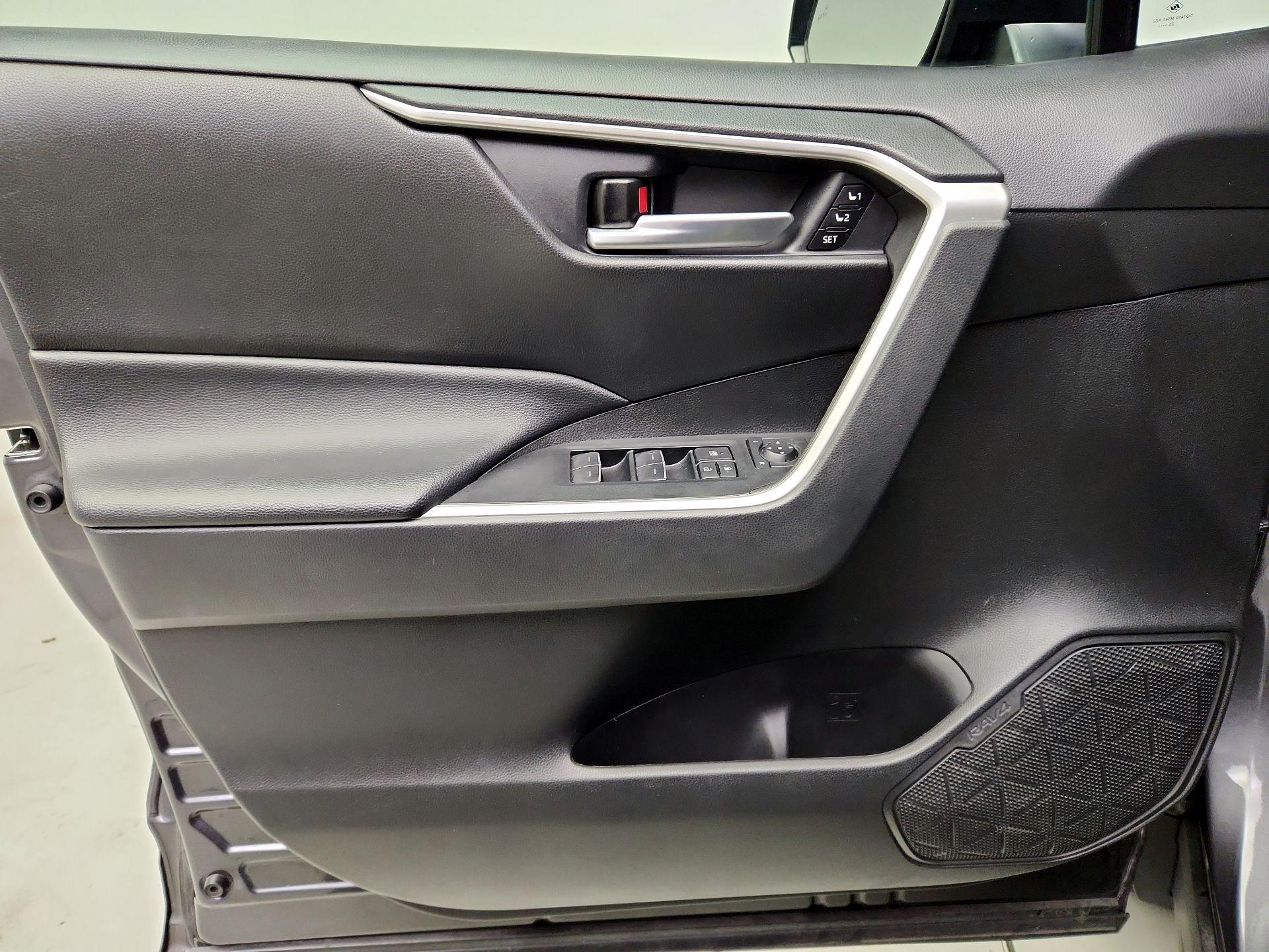 Thumbnail: 2024 Toyota RAV4 - 10
