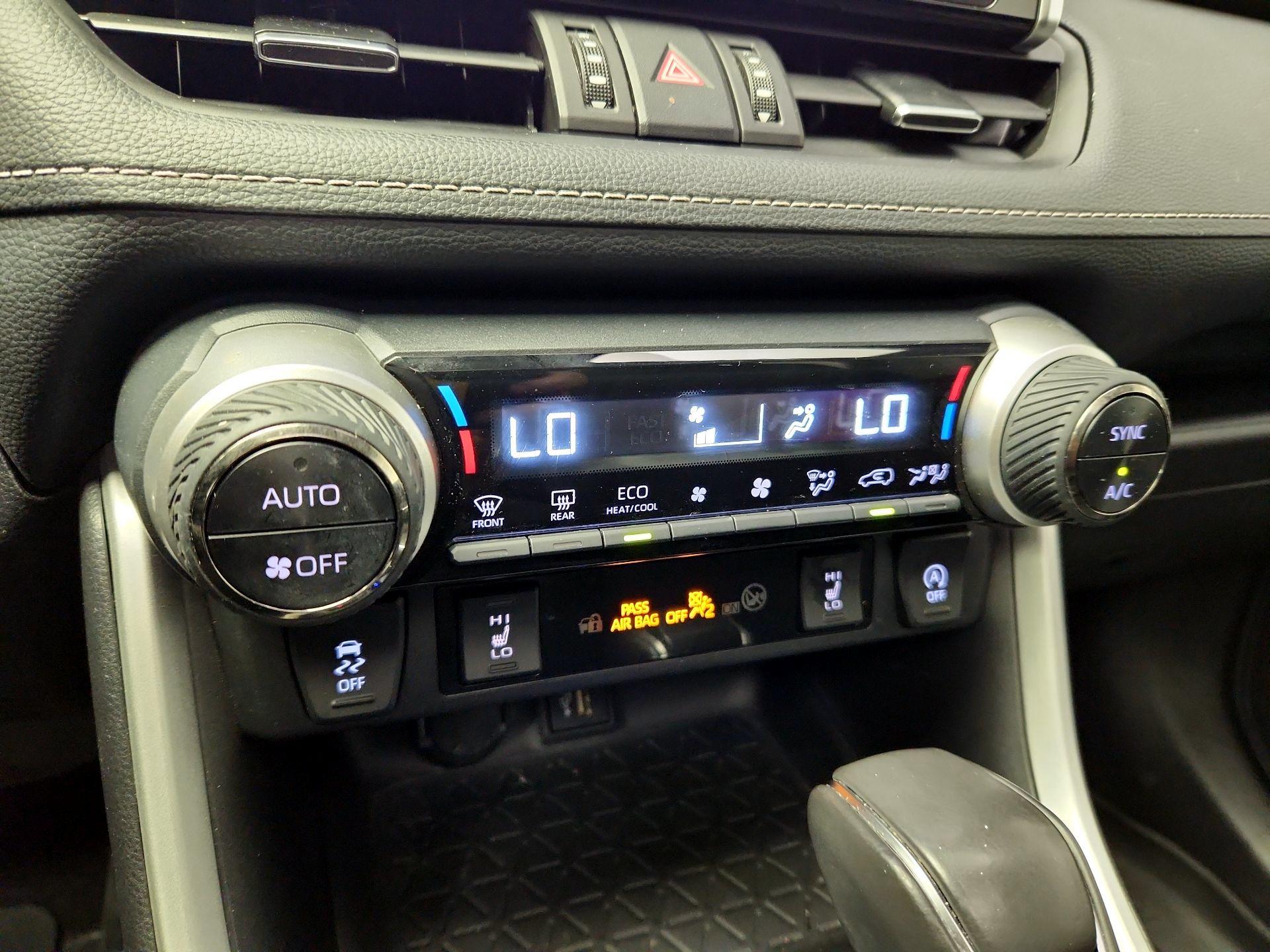 Thumbnail: 2024 Toyota RAV4 - 14