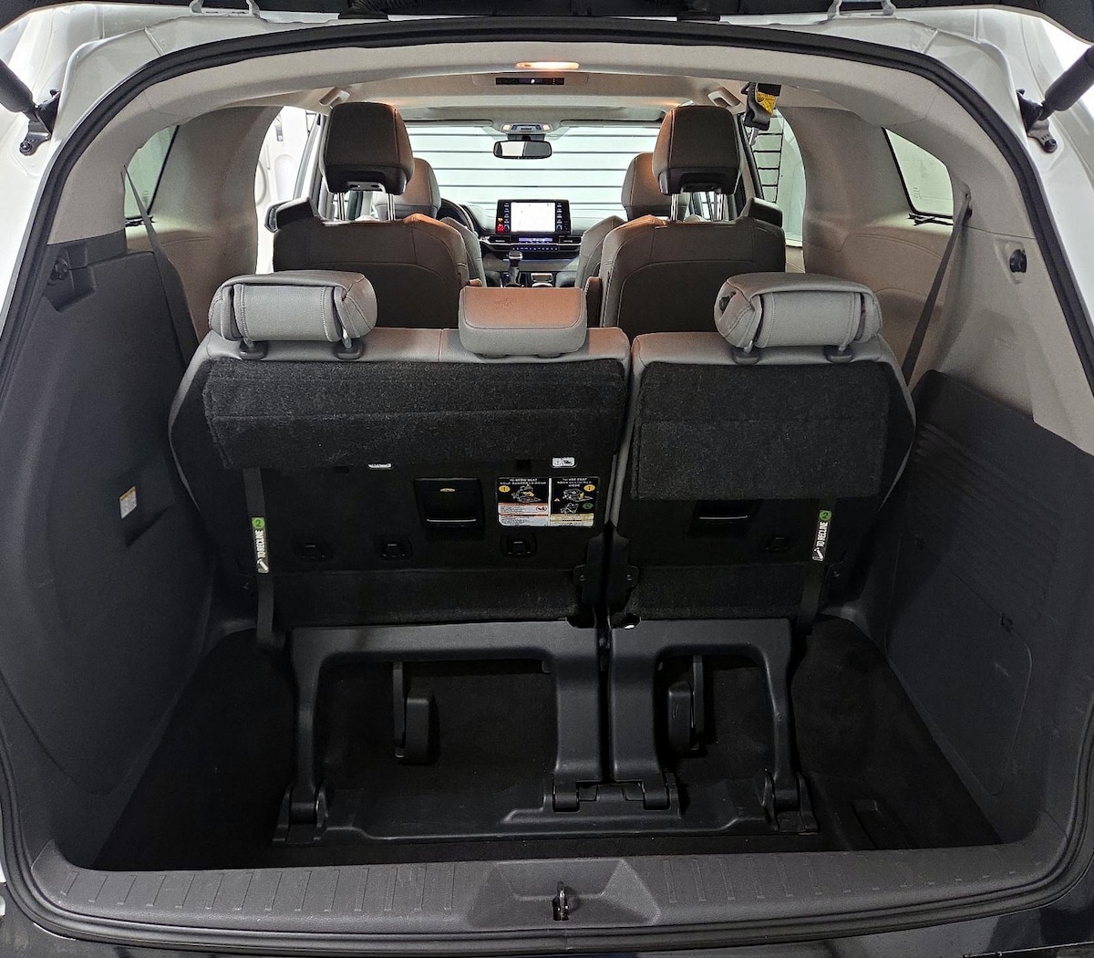 Trunk/Cargo (Seats Up)