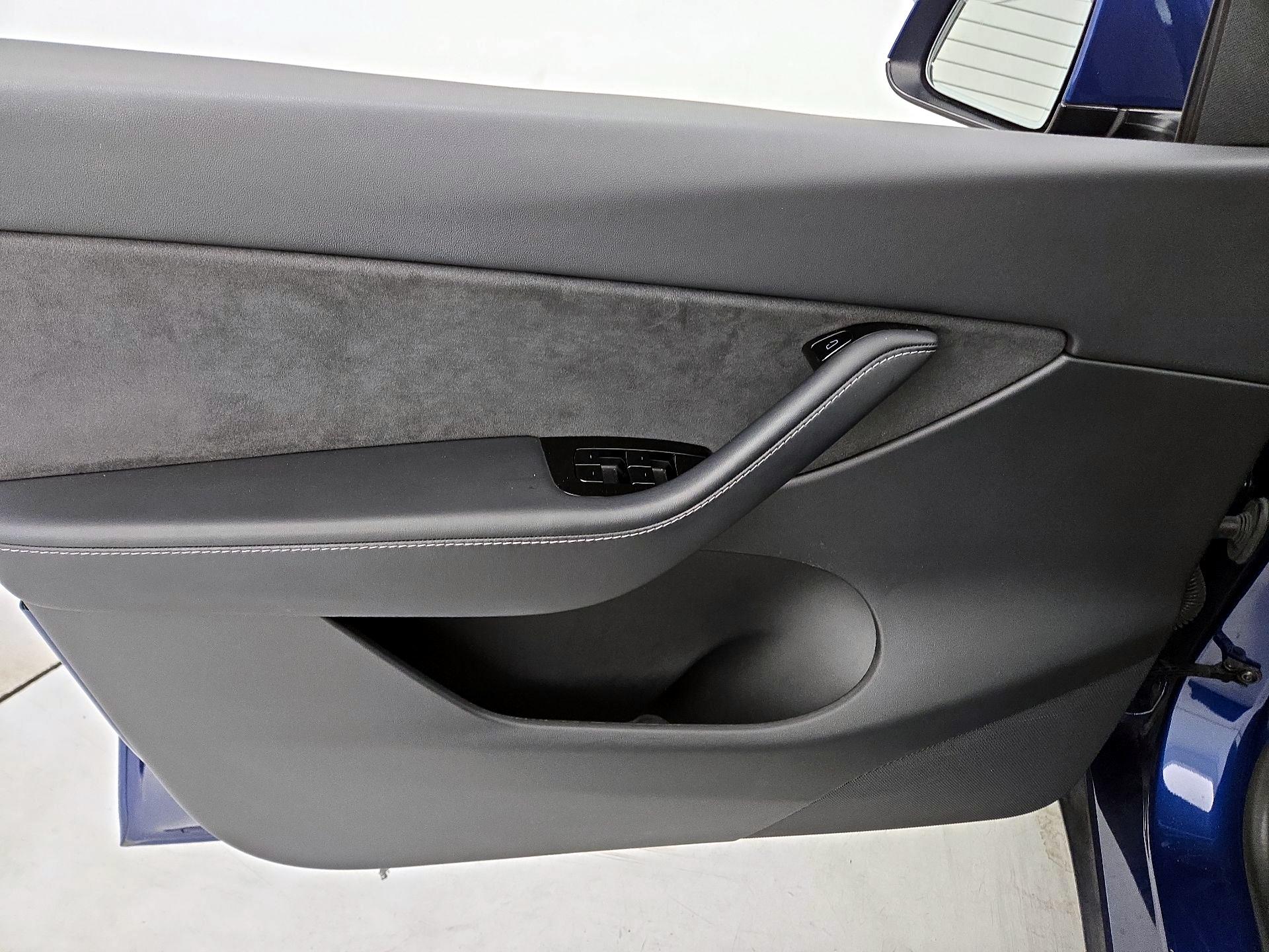 Thumbnail: 2021 Tesla Model Y - 12