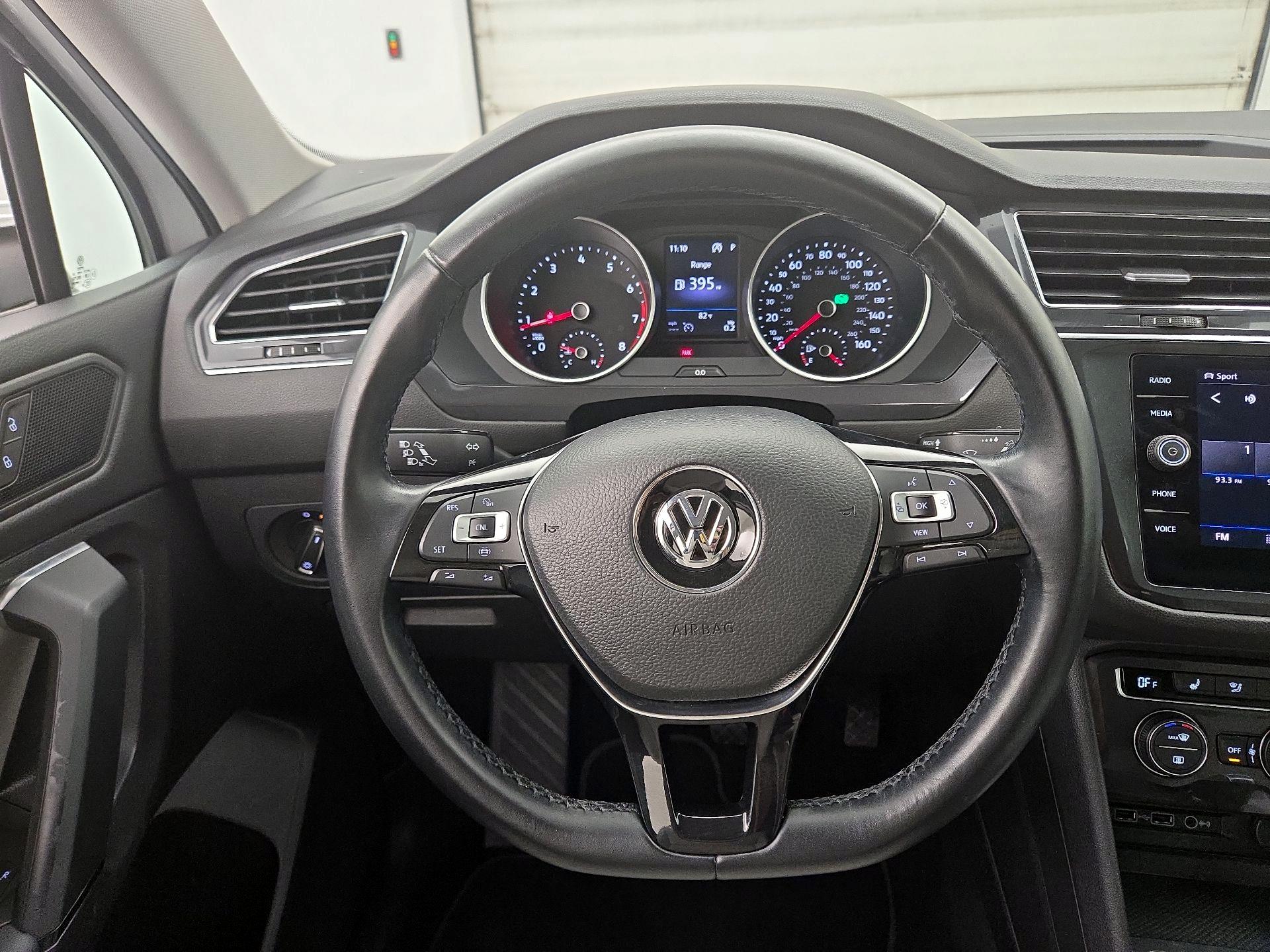 Thumbnail: 2019 Volkswagen Tiguan - 10