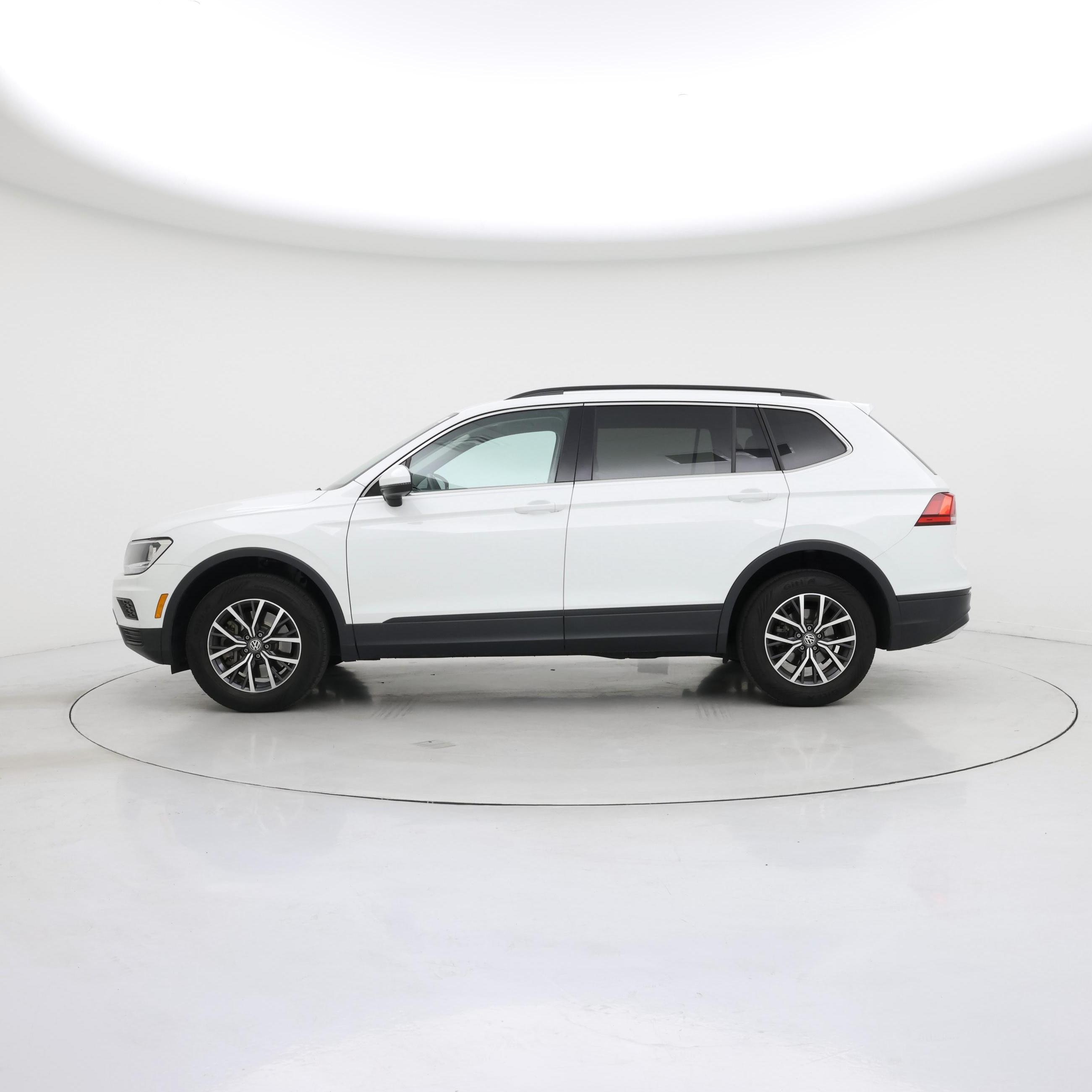Thumbnail: 2019 Volkswagen Tiguan - 3