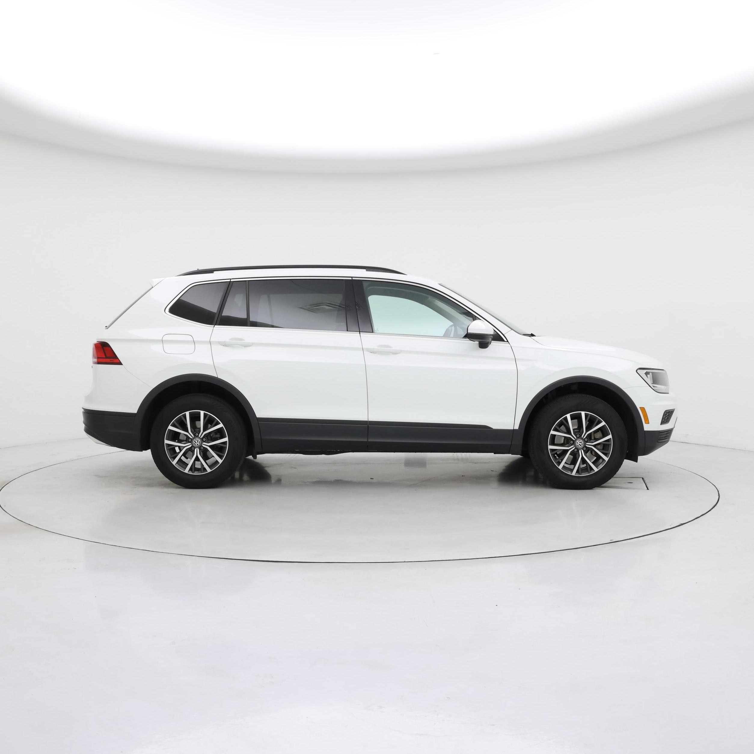 Thumbnail: 2019 Volkswagen Tiguan - 7