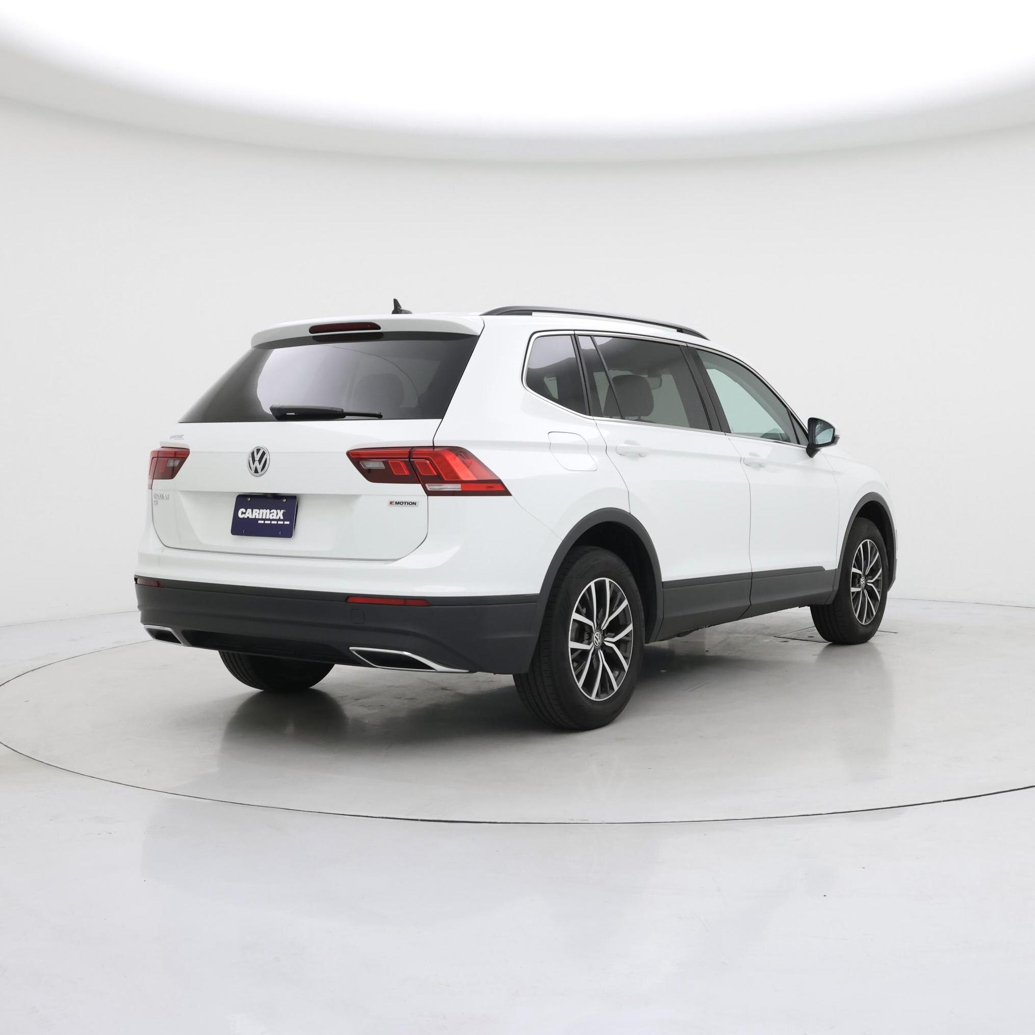 Thumbnail: 2019 Volkswagen Tiguan - 8
