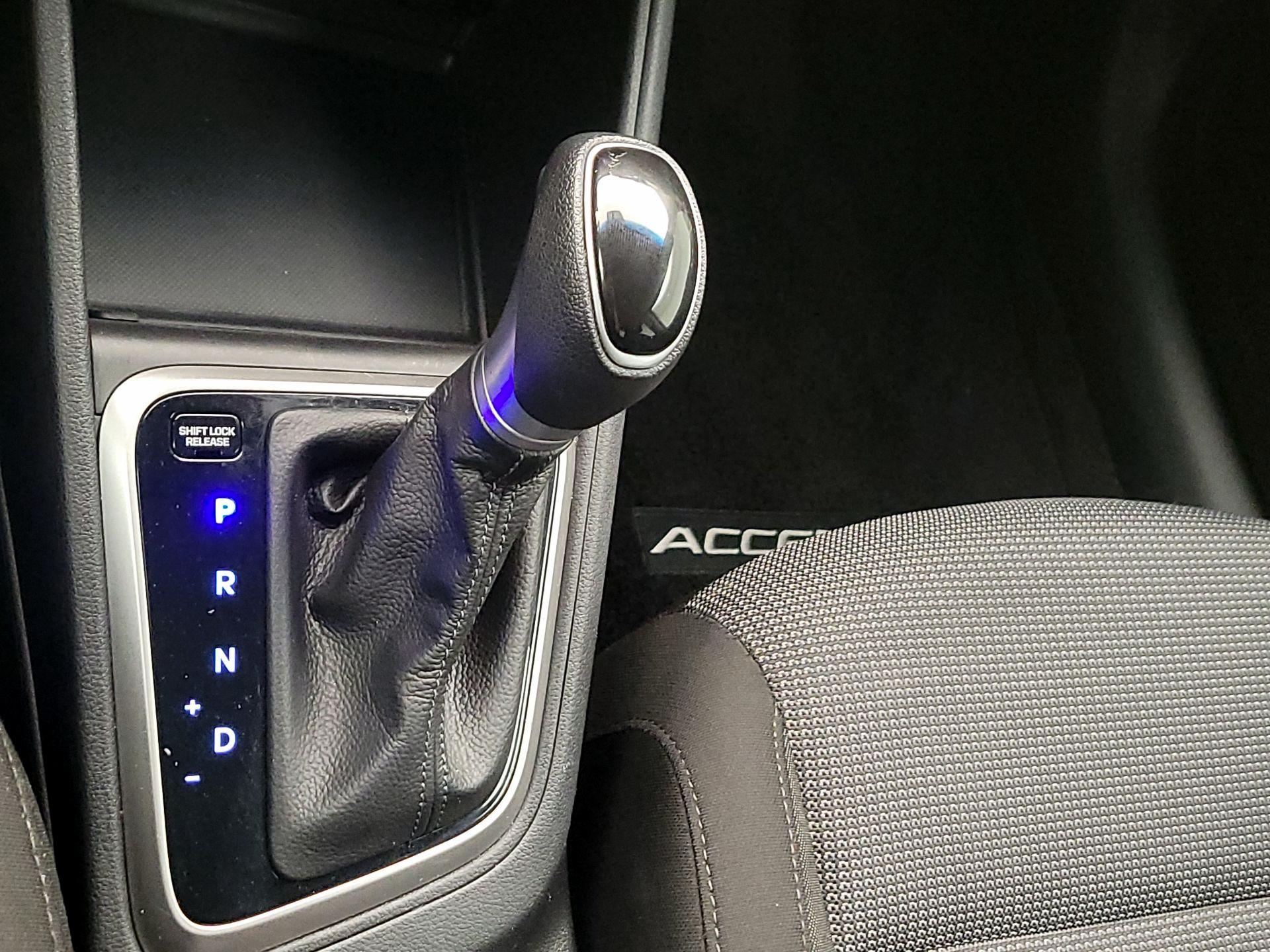 Thumbnail: 2022 Hyundai Accent - 17