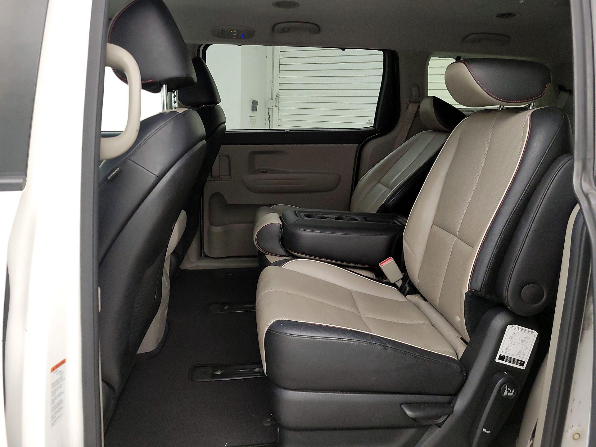Thumbnail: 2019 Kia Sedona - 19