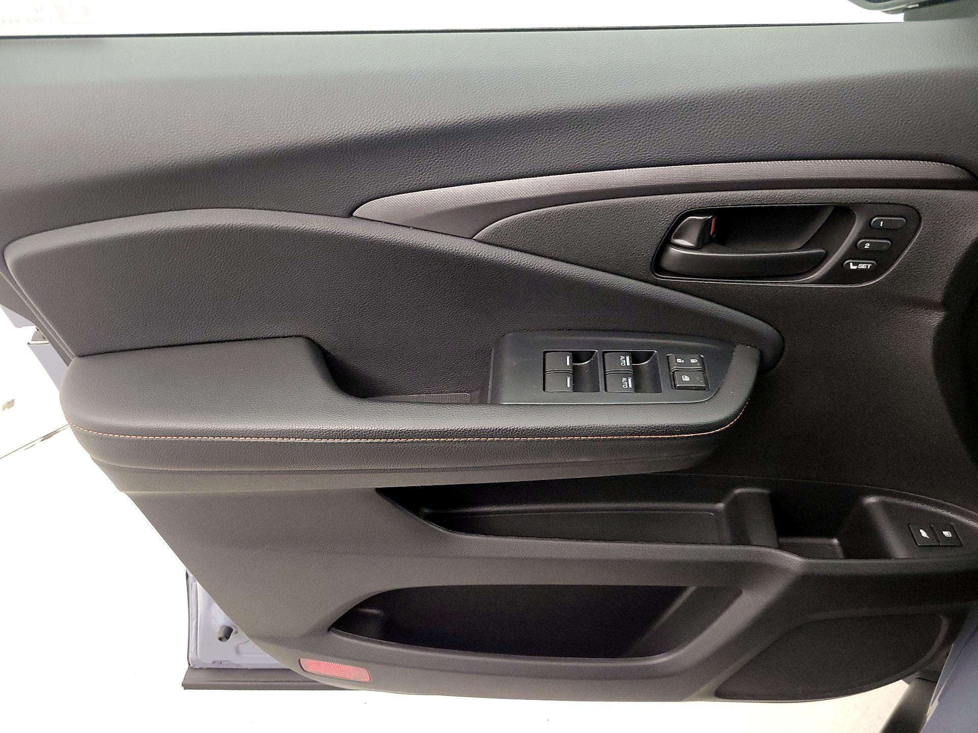 Thumbnail: 2022 Honda Pilot - 12