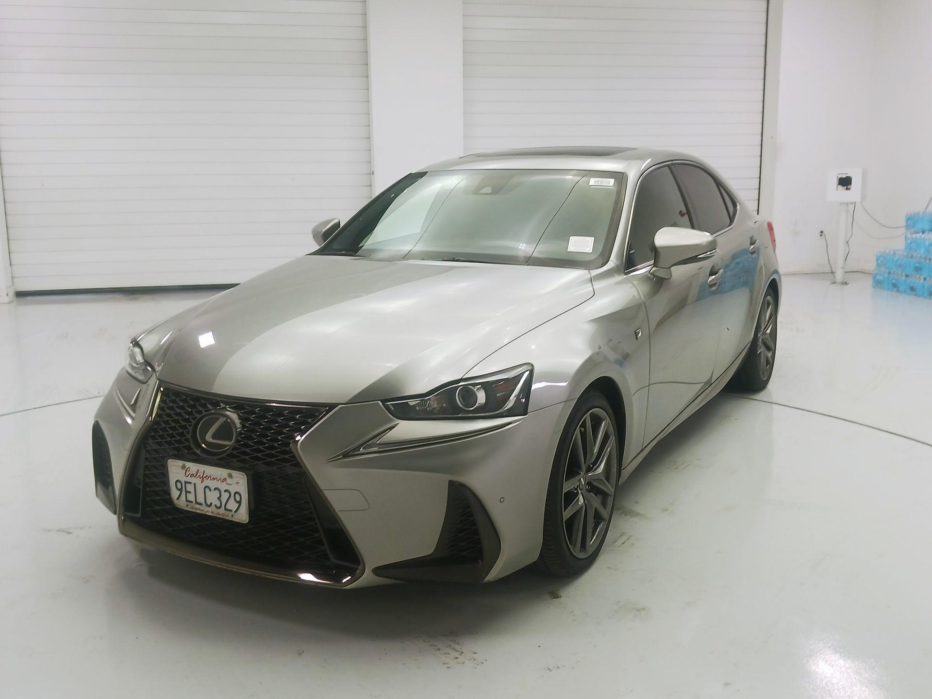 Thumbnail: 2020 Lexus IS - 3