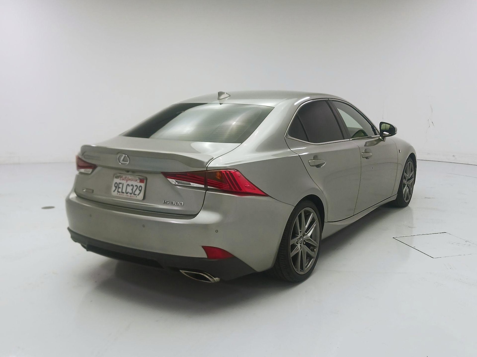 2020 Lexus IS 300 F SPORT - Photo 5