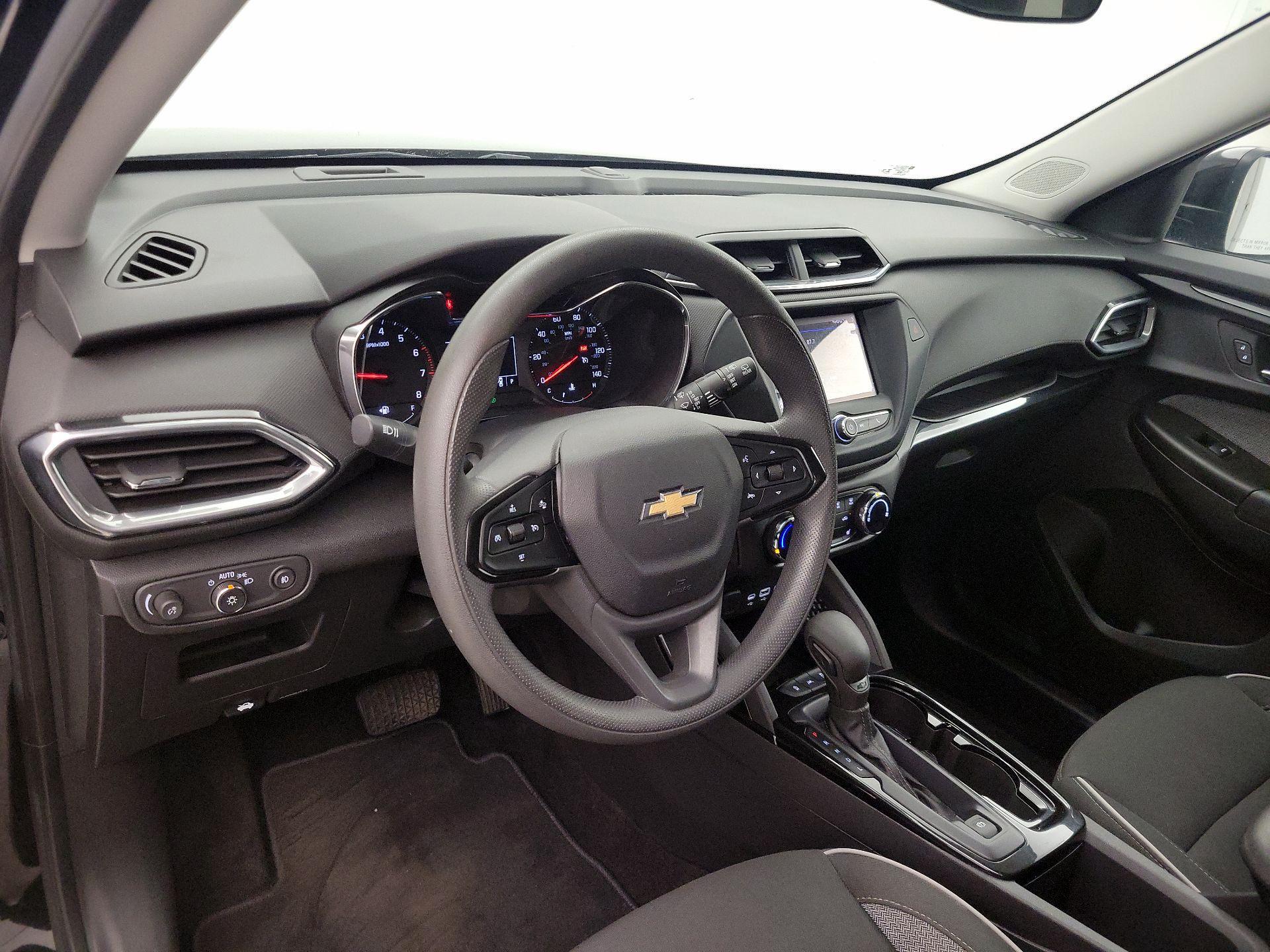 Thumbnail: 2023 Chevrolet TrailBlazer - 9