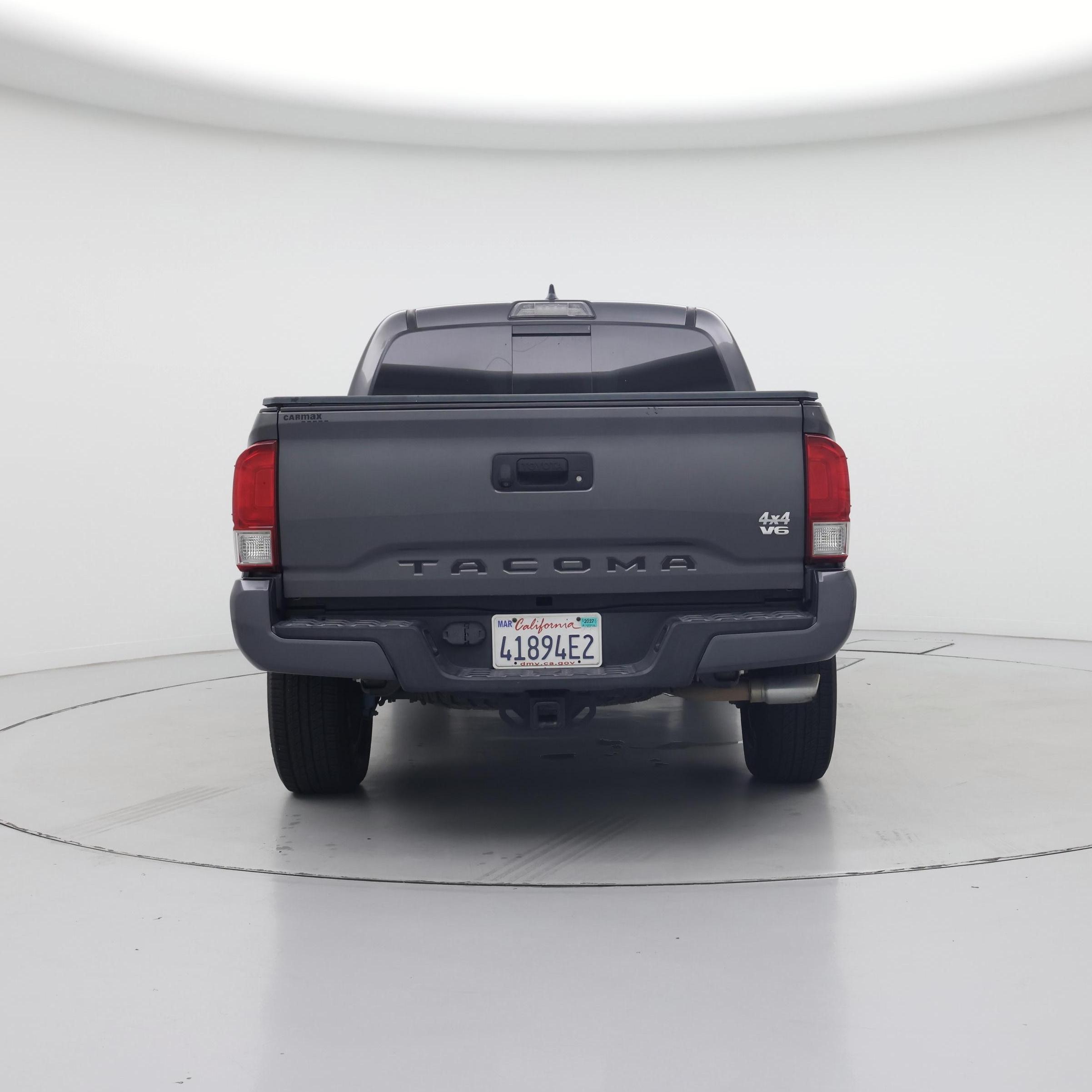 Thumbnail: 2017 Toyota Tacoma - 6